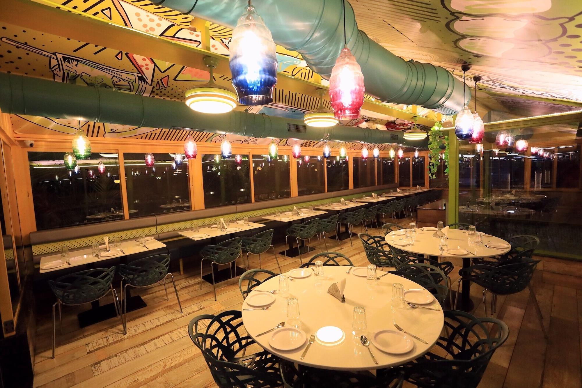 Restaurant Humming Bird Hotel & Banquet