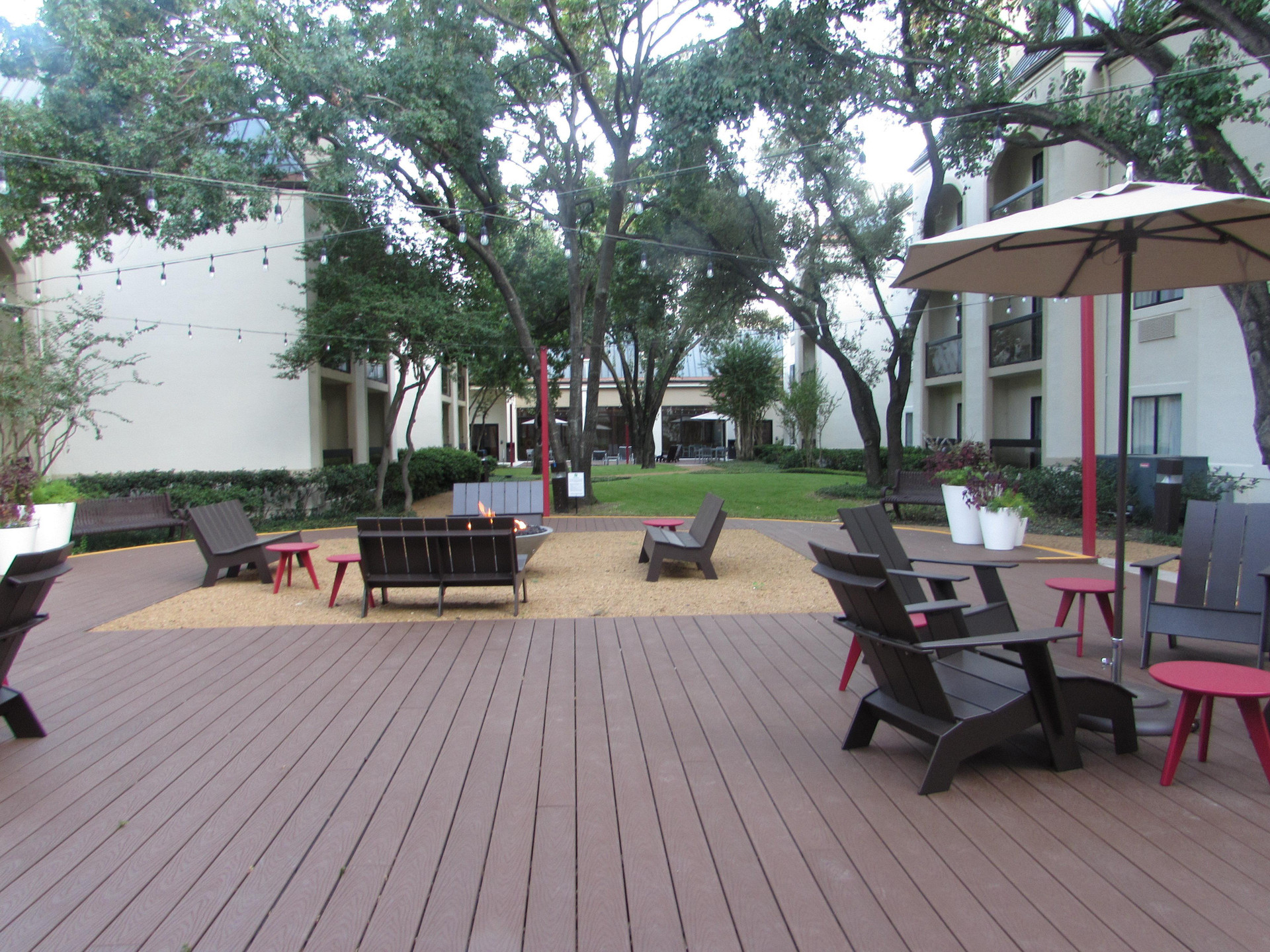 Vista Exterior Holiday Inn Irving Las Colinas by IHG