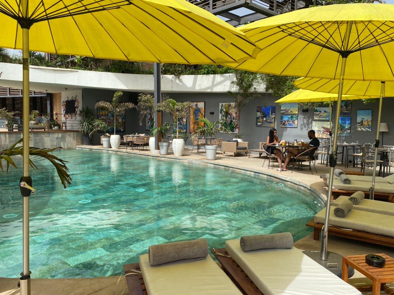 Vista Piscina Hôtel Boma