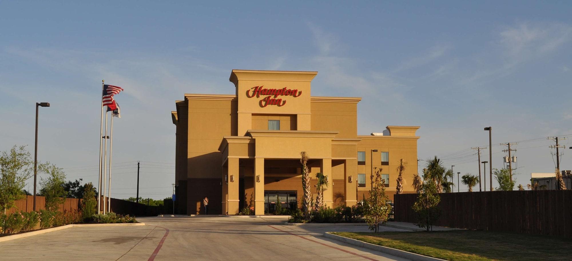 Vista Exterior Hampton Inn Pleasanton