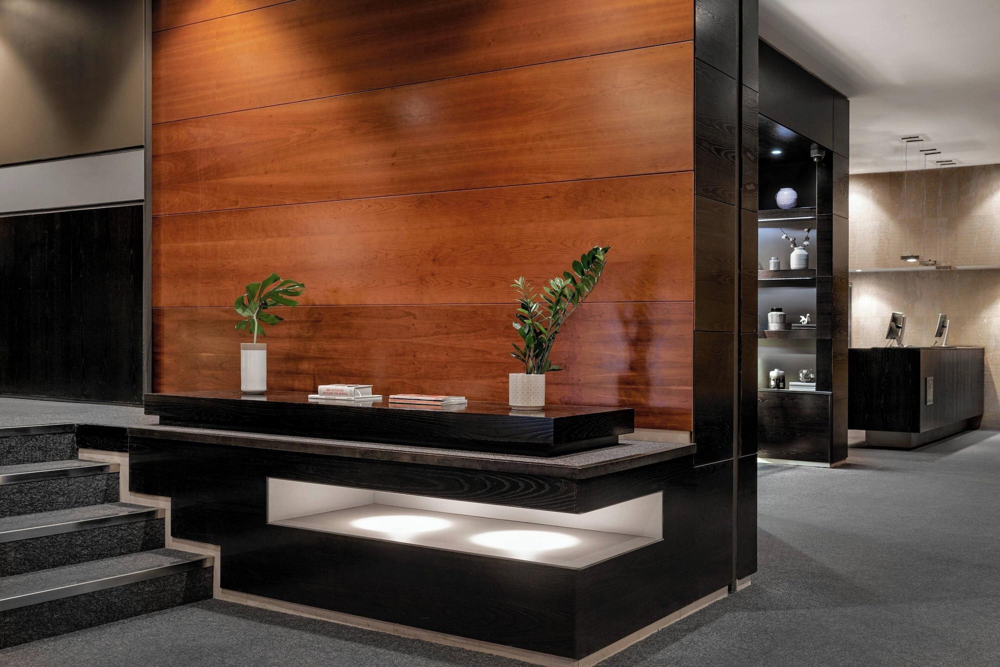 Vista Lobby AC Hotel Los Vascos by Marriott