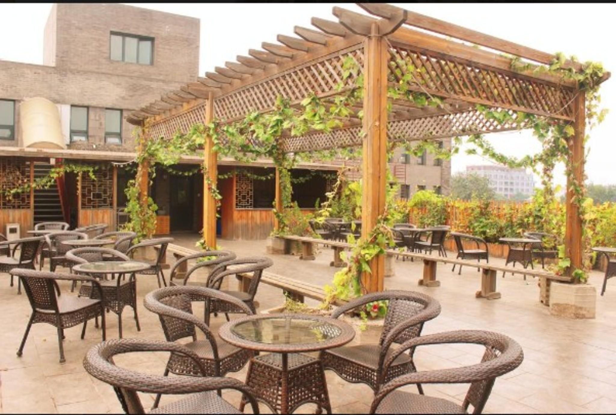Varios King Parkview Hotel