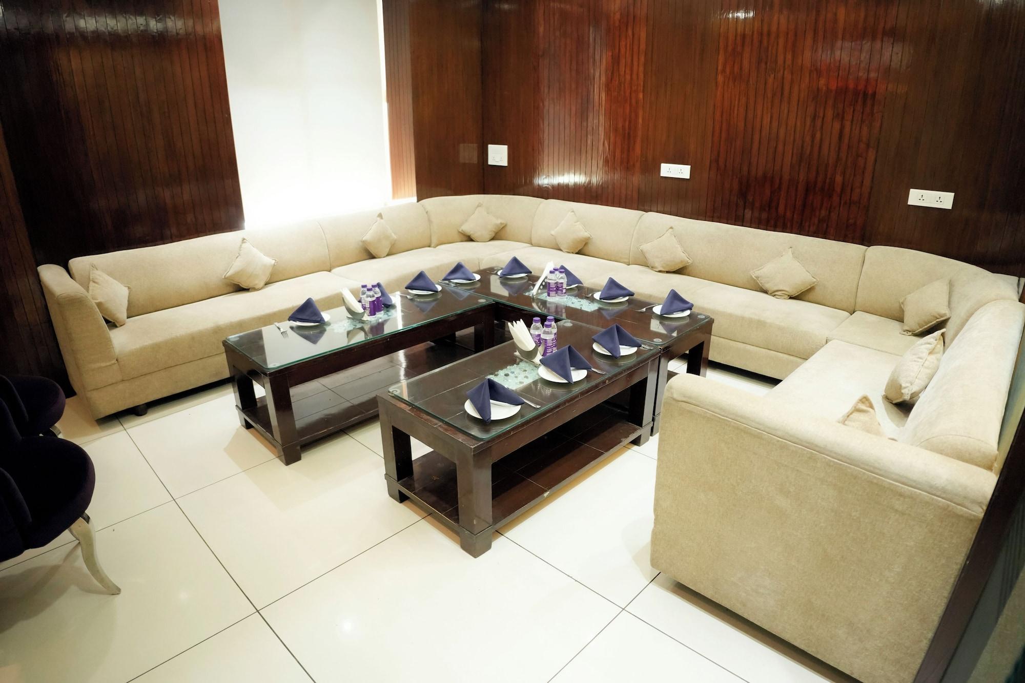 Restaurant Clarion Inn Stella