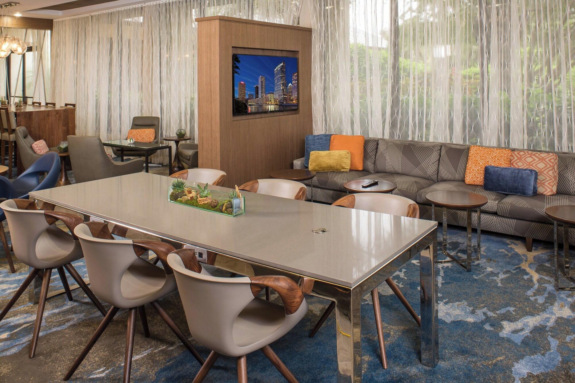 Vista Lobby Marriott Tampa Westshore