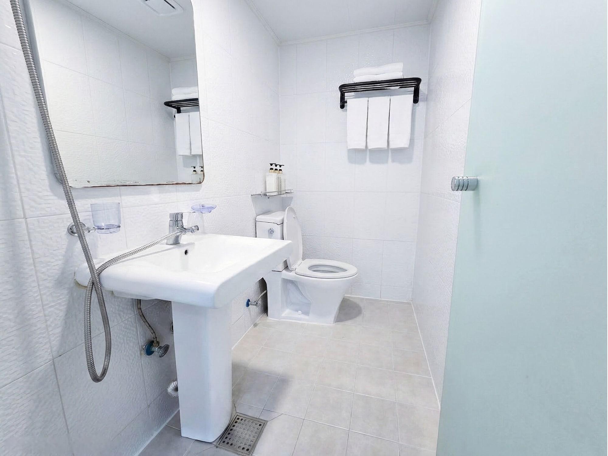 Equipamiento de Habitación Ekonomy Hotel Myeongdong premier