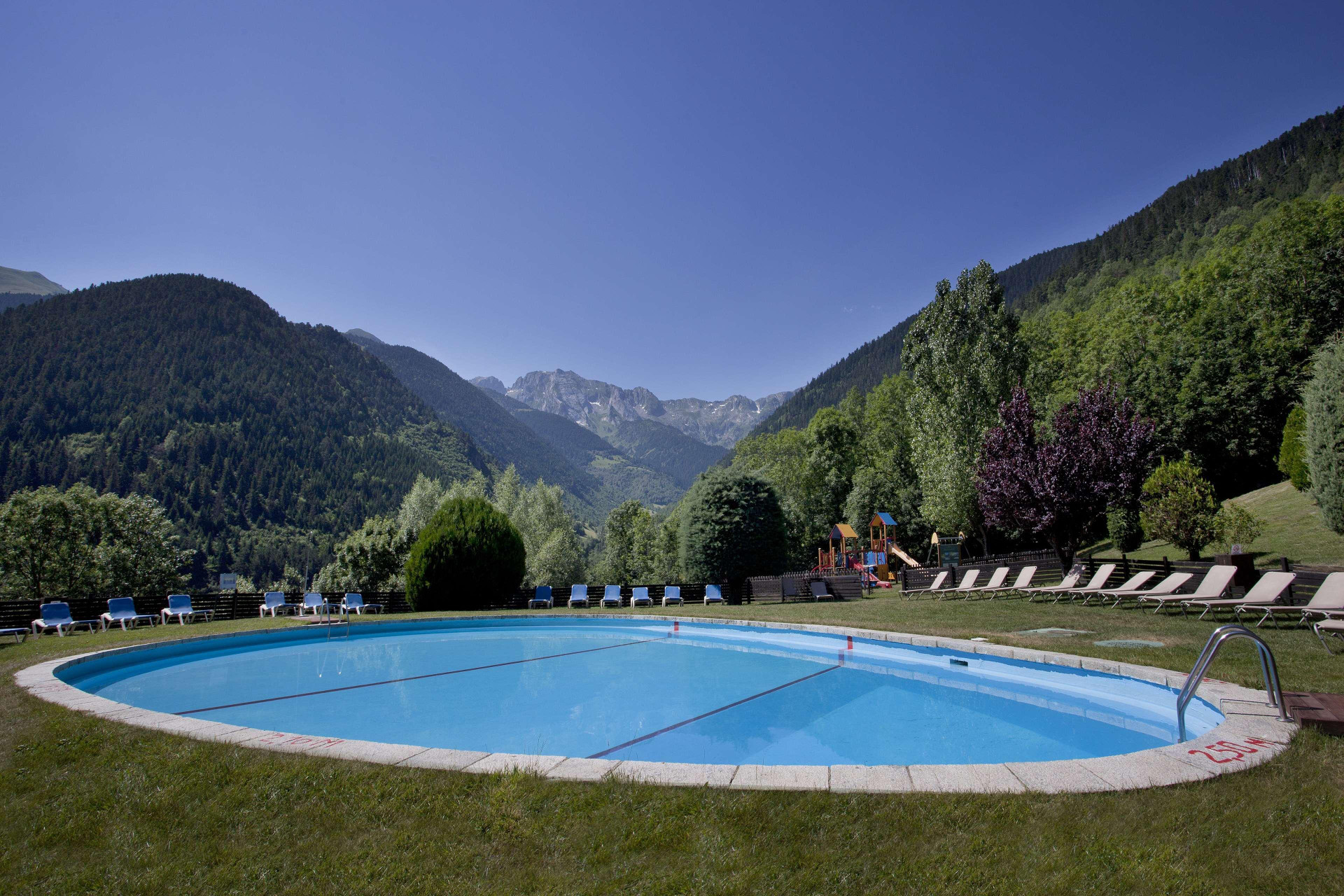 Vista Piscina Parador De Vielha