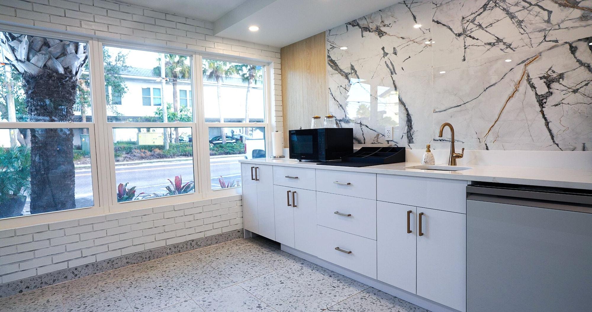 Vista Lobby Ivory Sands Beach Suites