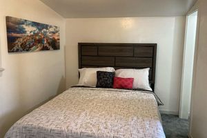 Alquiler Vacacional - Cozy Small Cottage Downtown - Walk to University of Nevada Reno