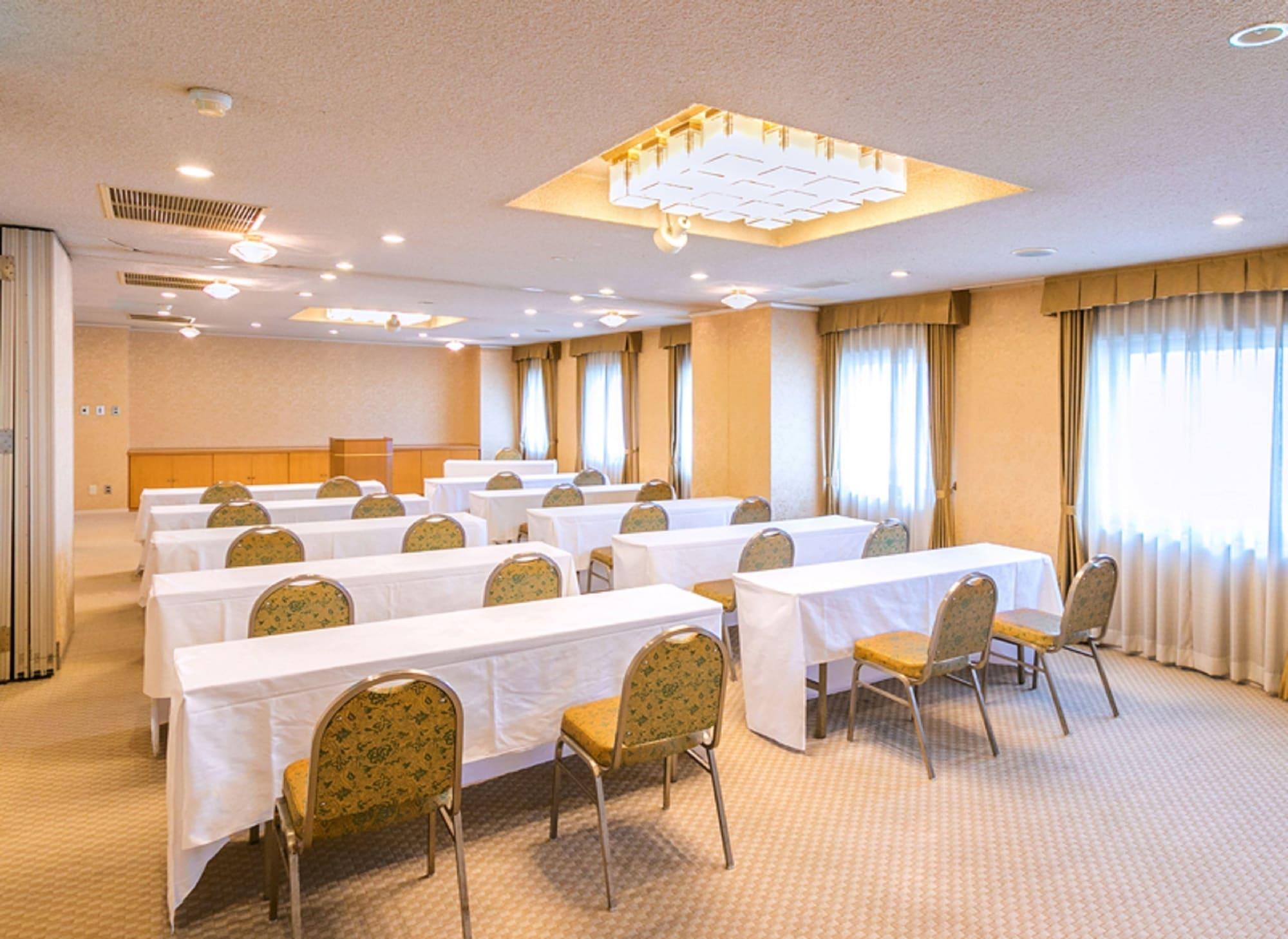 Sala de Reuniones Yatsushiro Grand Hotel