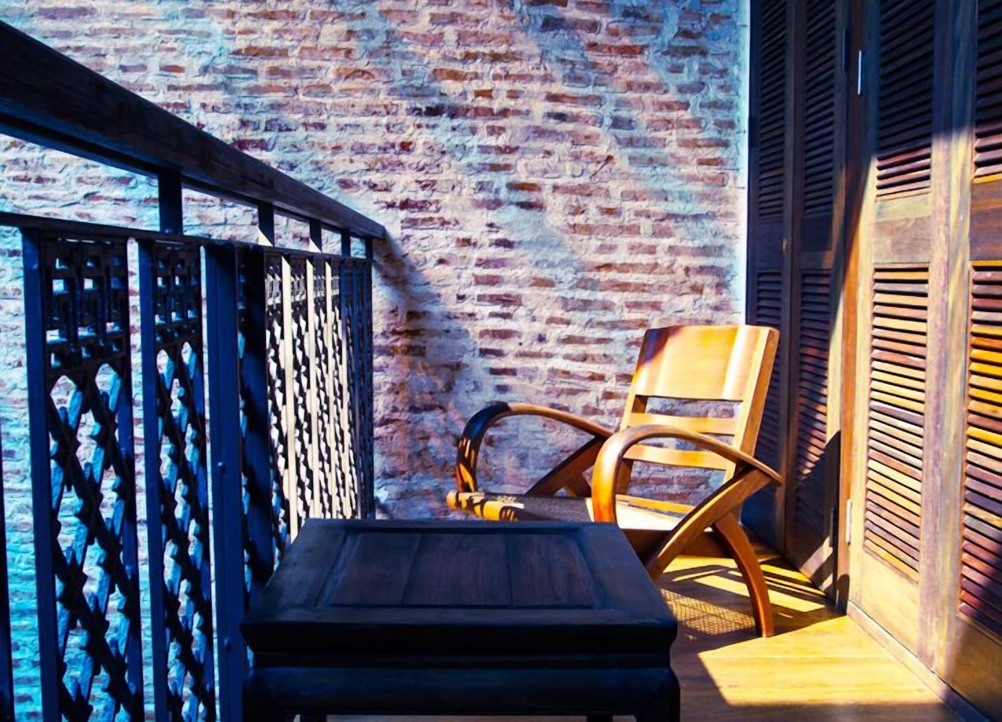 Equipamiento de Habitación You Le Yuen