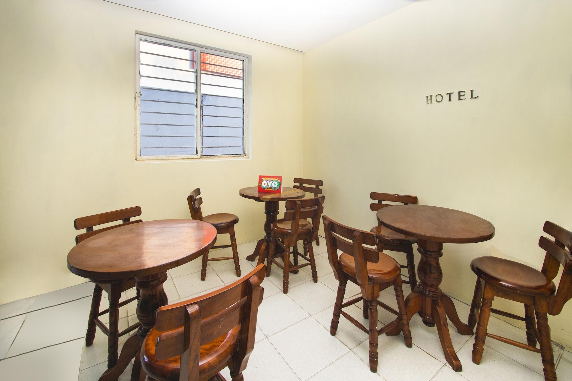 Vista Lobby OYO Hotel San Carlos