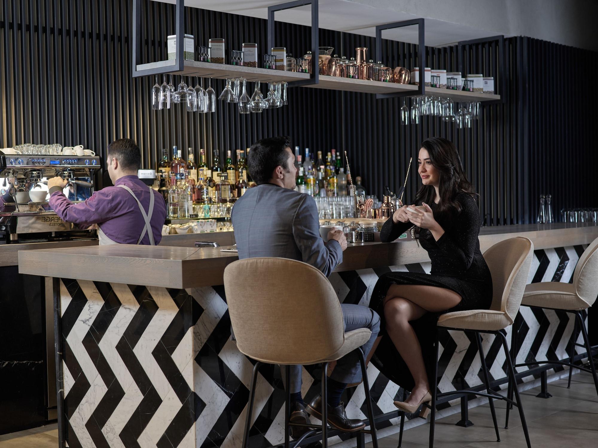 Bar/Salón Perge Hotels Adult Only