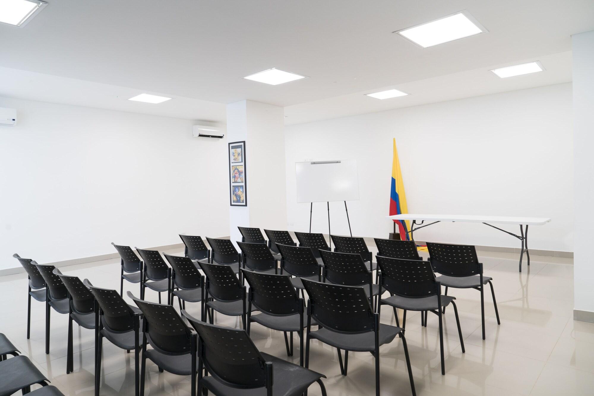 Sala de Reuniones Hotel Cinco Monteria