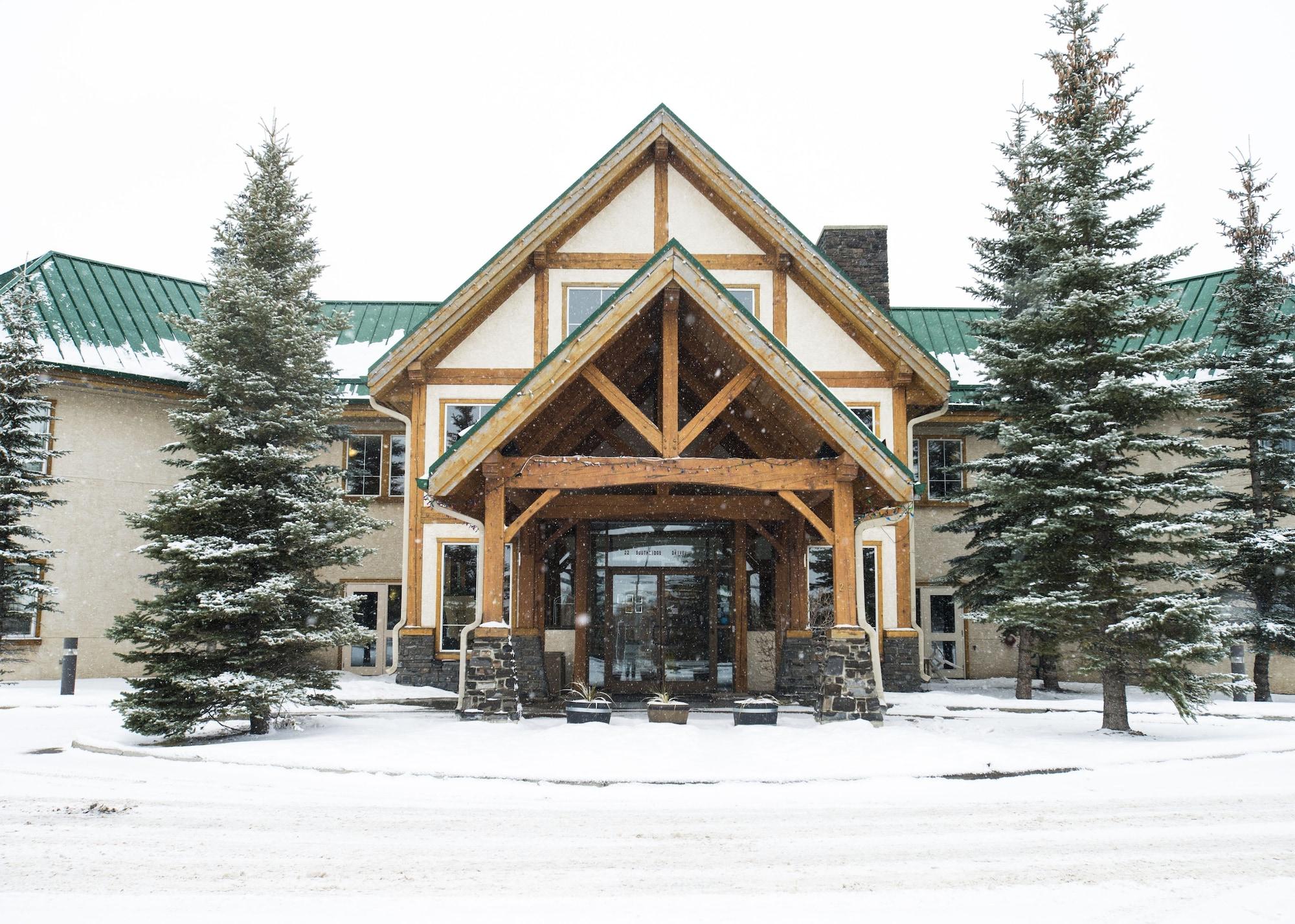 Vista Exterior Lakeview Inns & Suites - Okotoks