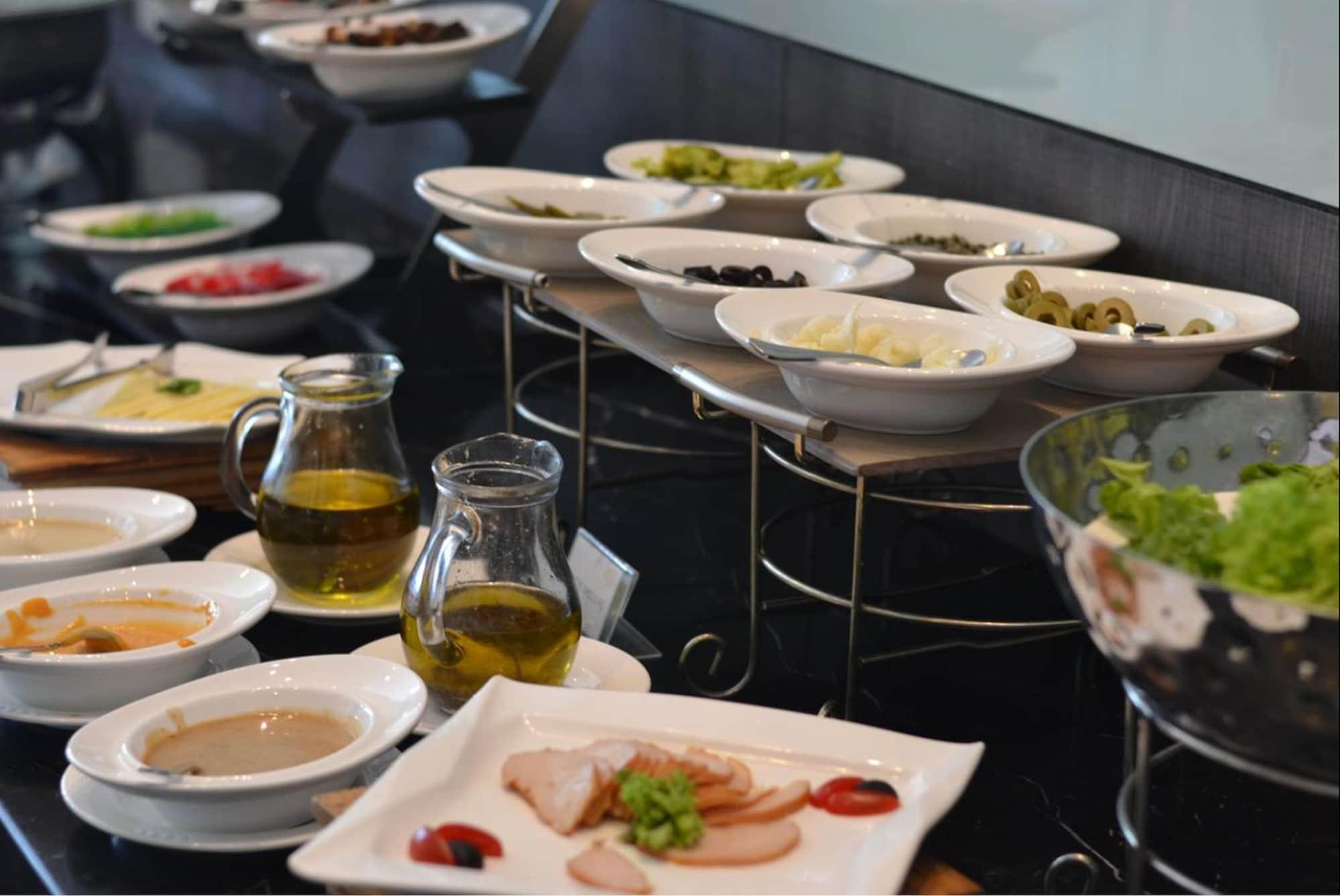 Restaurant Grand Alora Hotel