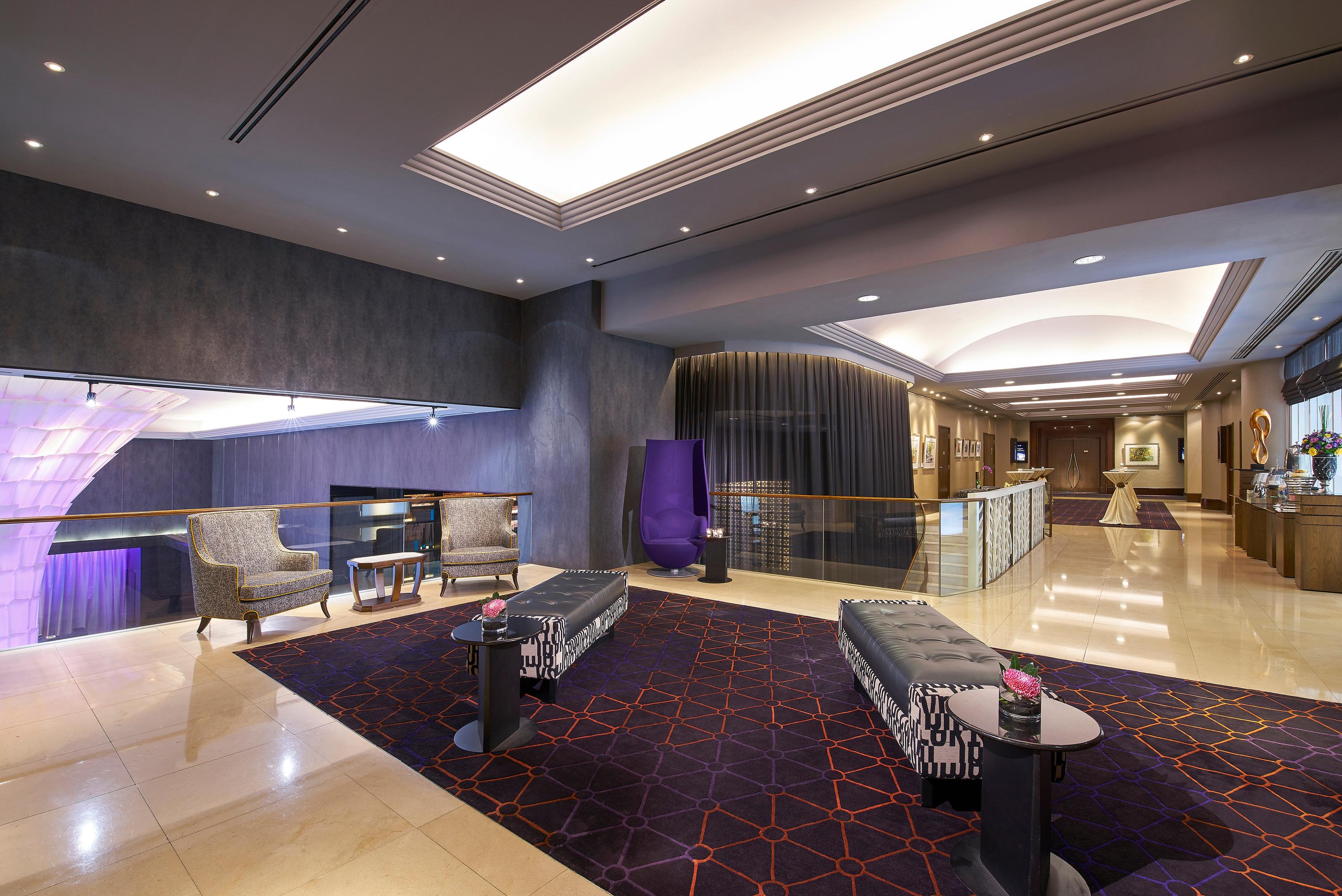 Vista Lobby Rendezvous Hotel Singapore by Far East Hospitality