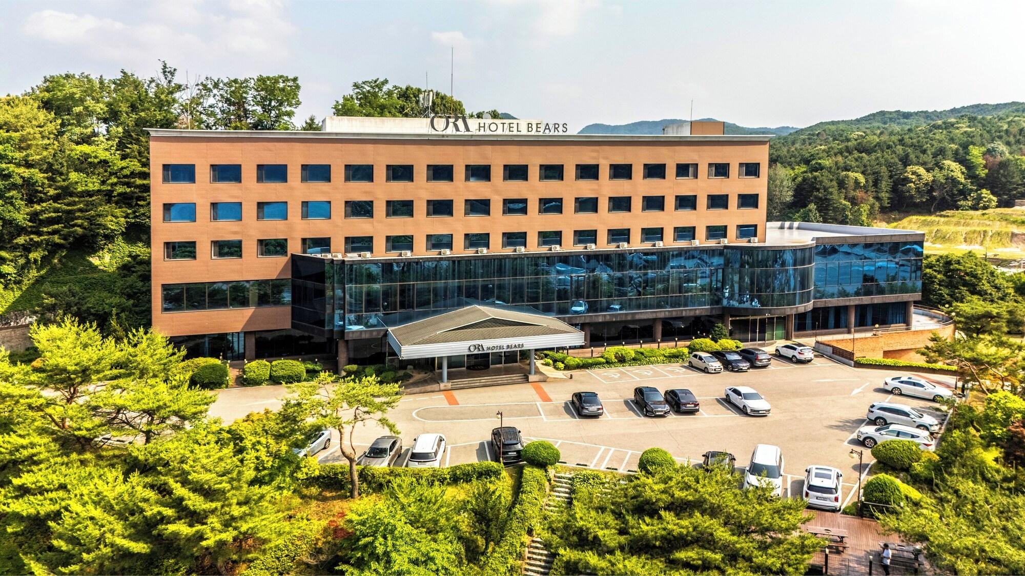 Vista Exterior Chuncheon Bears Hotel