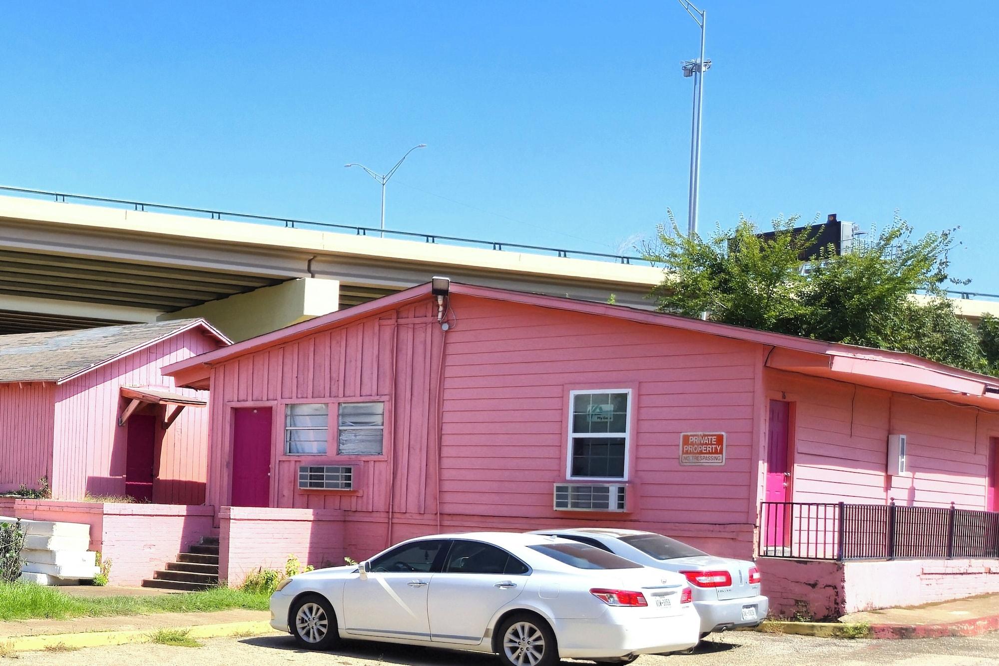 Varios Way Side Inn by Hotel O Dallas near Fair Park Downtown