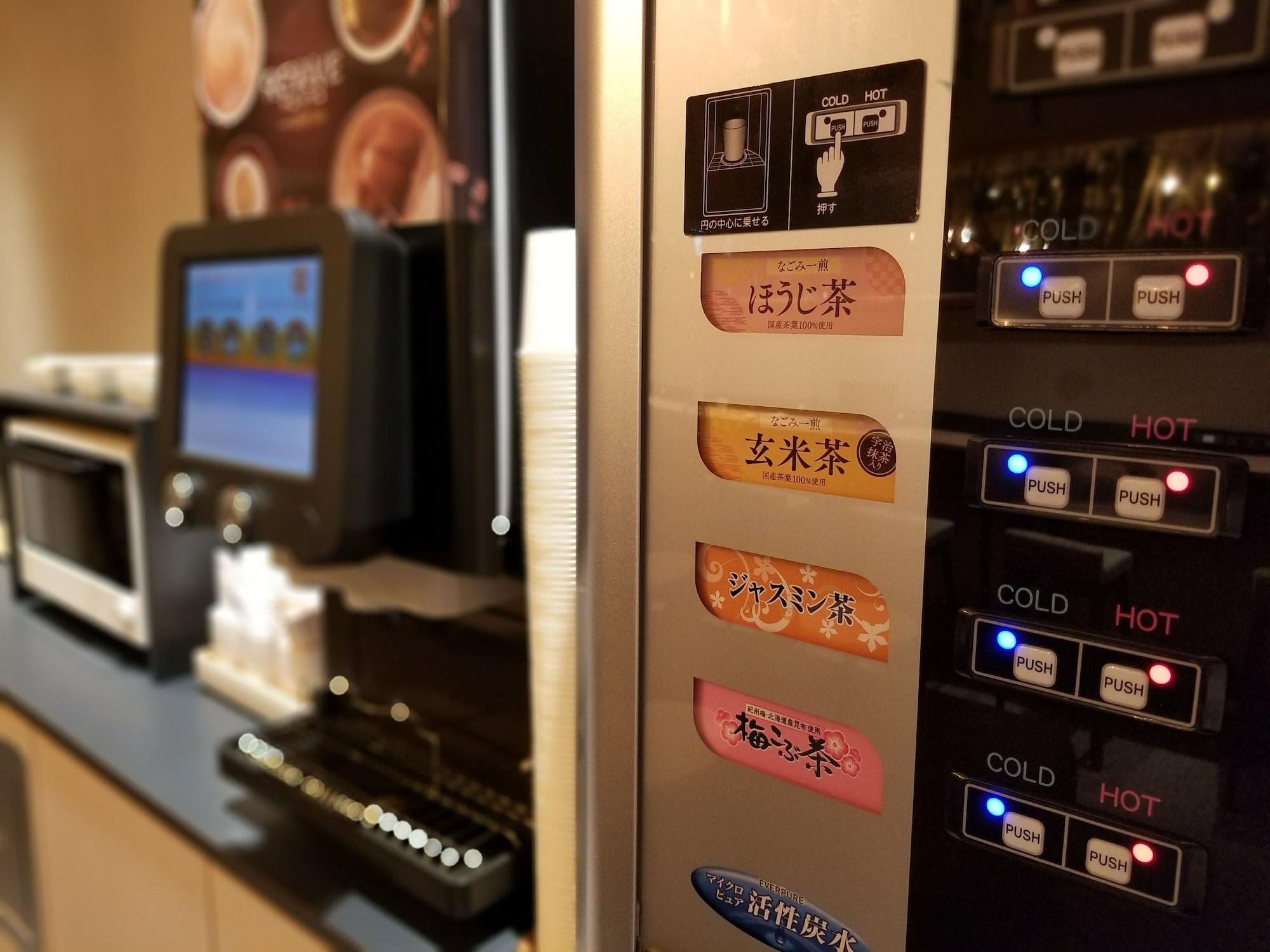 Bar/Salón Glansit Akihabara Comfort Capsule Hotel