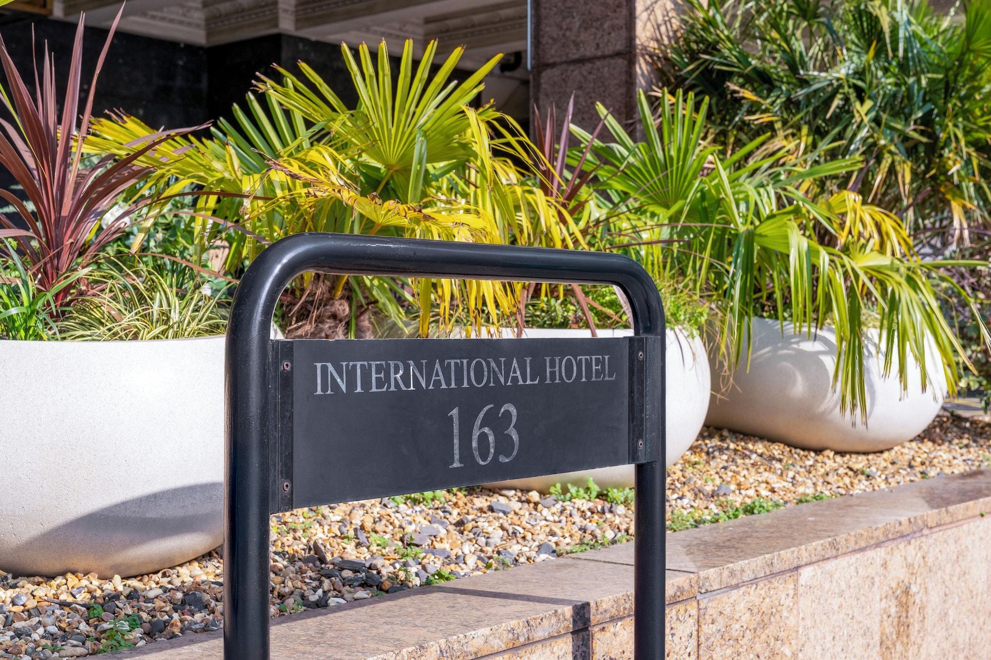 Vista Exterior The International Hotel