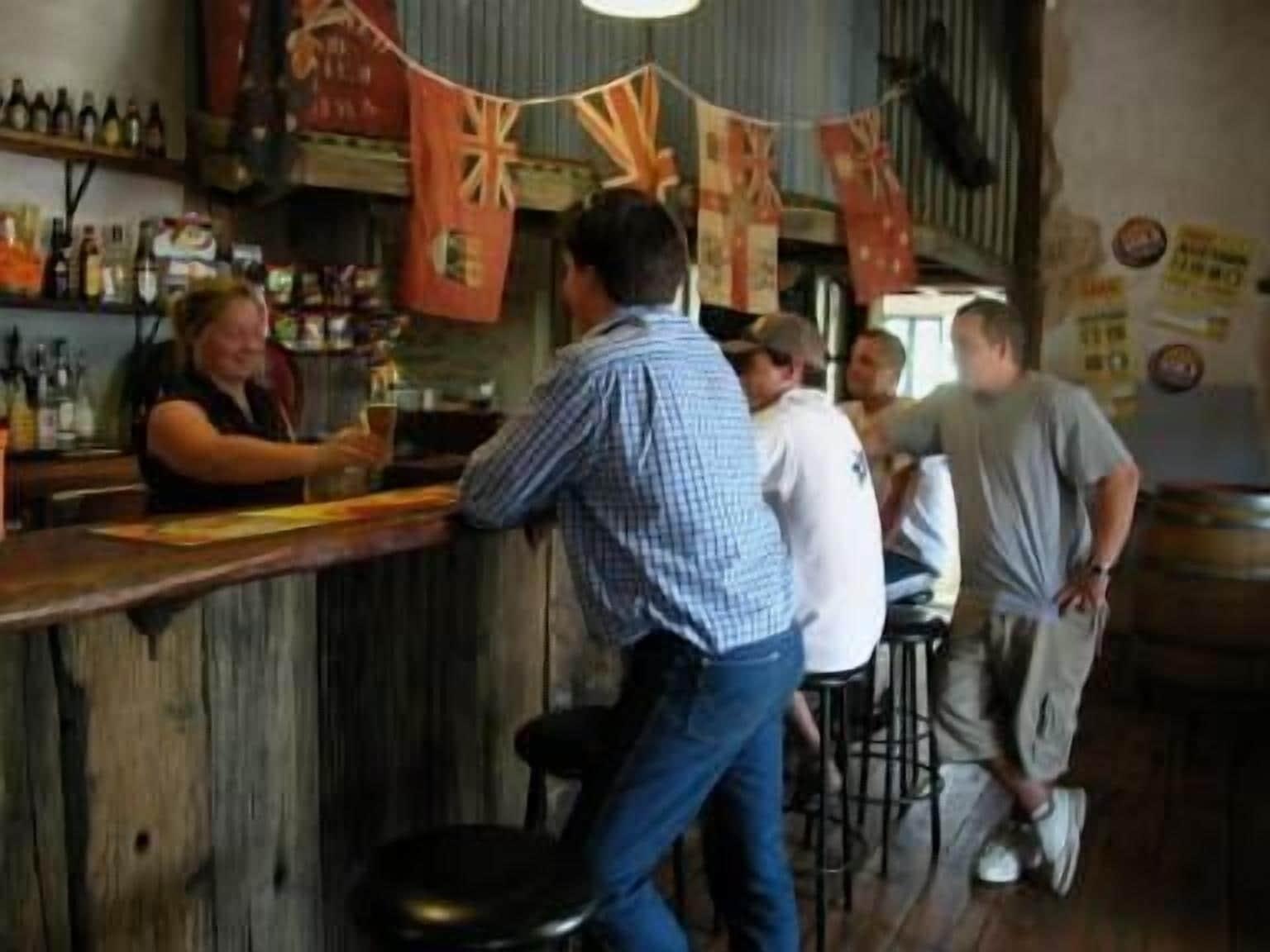 Bar/Salón North Star Inn