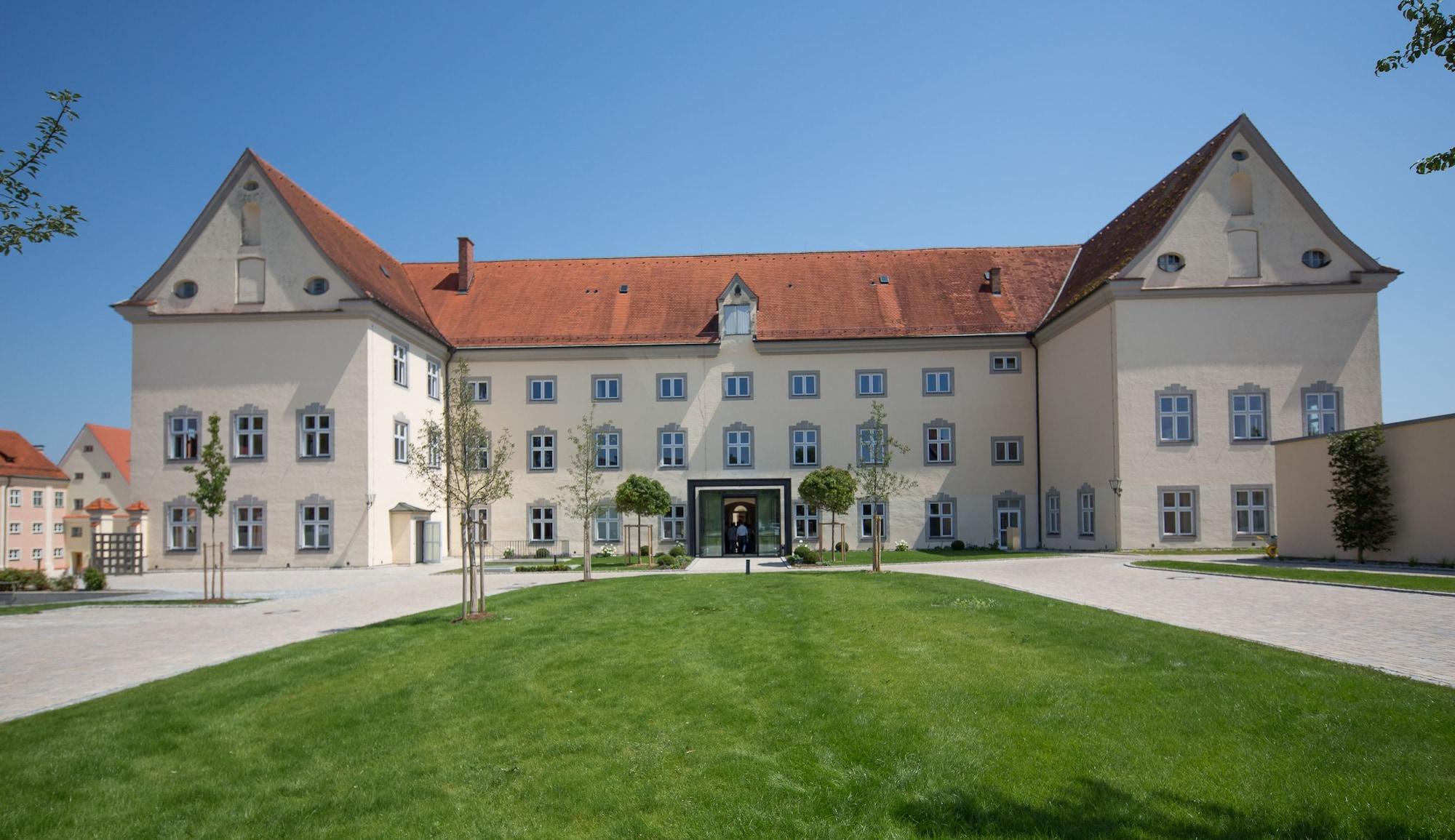 Vista Exterior Kloster Holzen Hotel