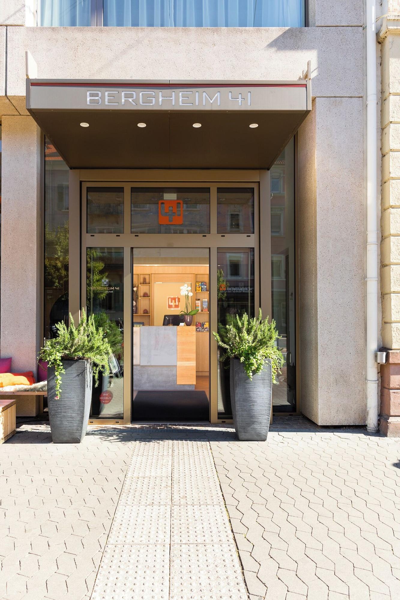 Vista Lobby Bergheim 41 Hotel im Alten Hallenbad