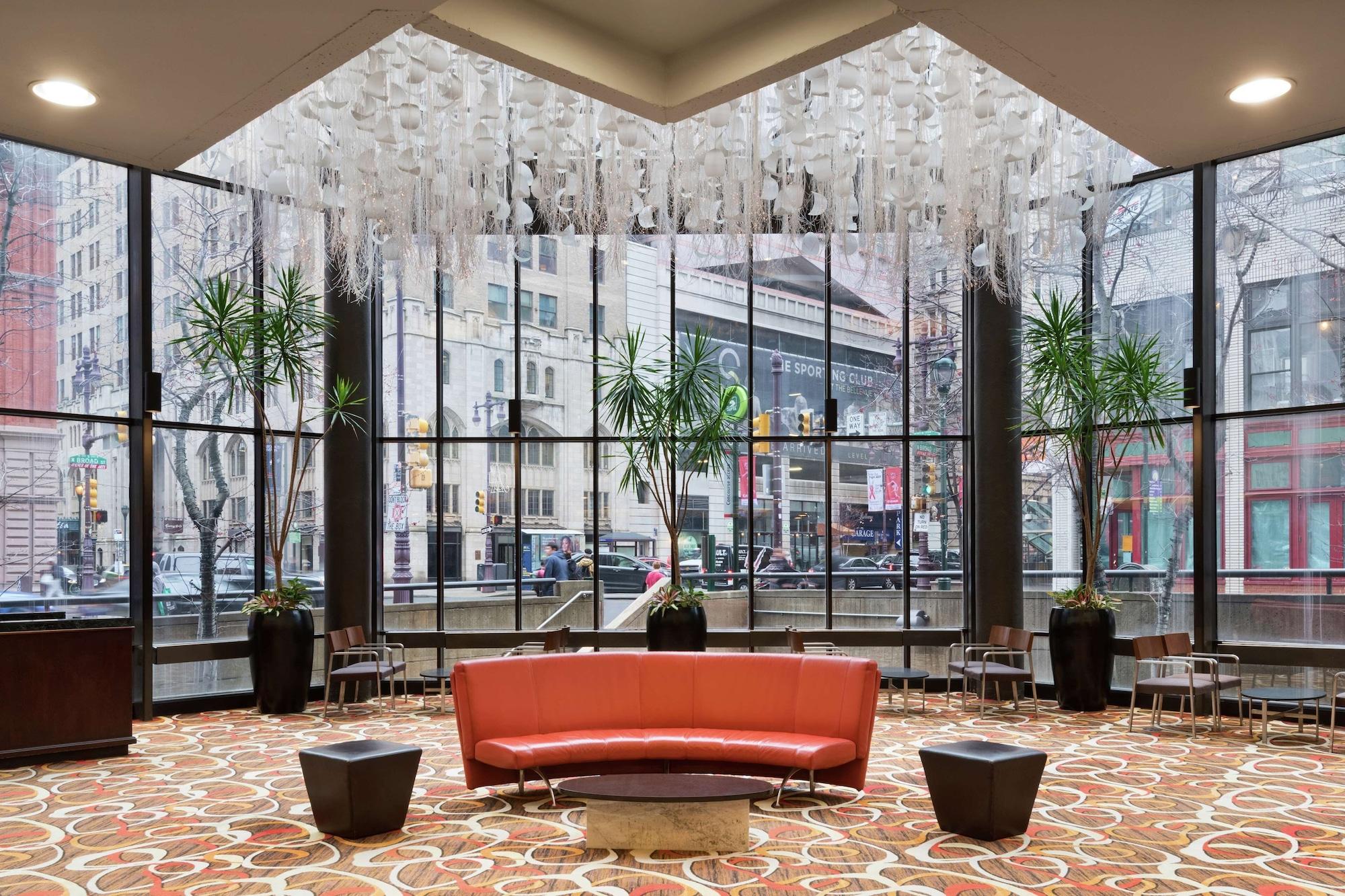 Vista Lobby DoubleTree by Hilton Philadelphia Center City