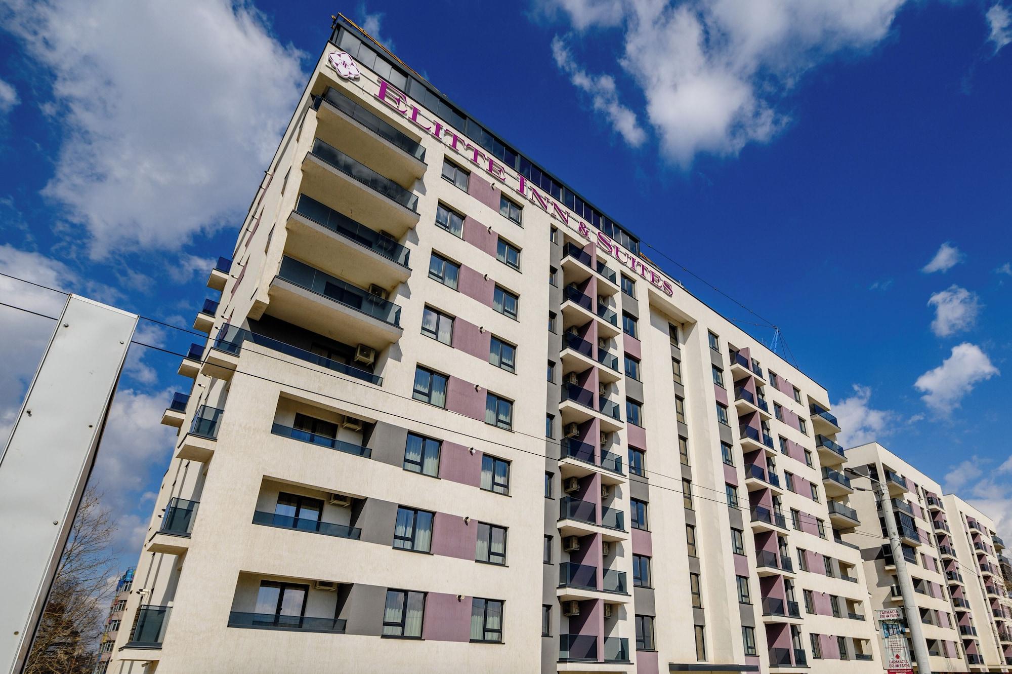 Vista Exterior ELITTE INN & SUITES