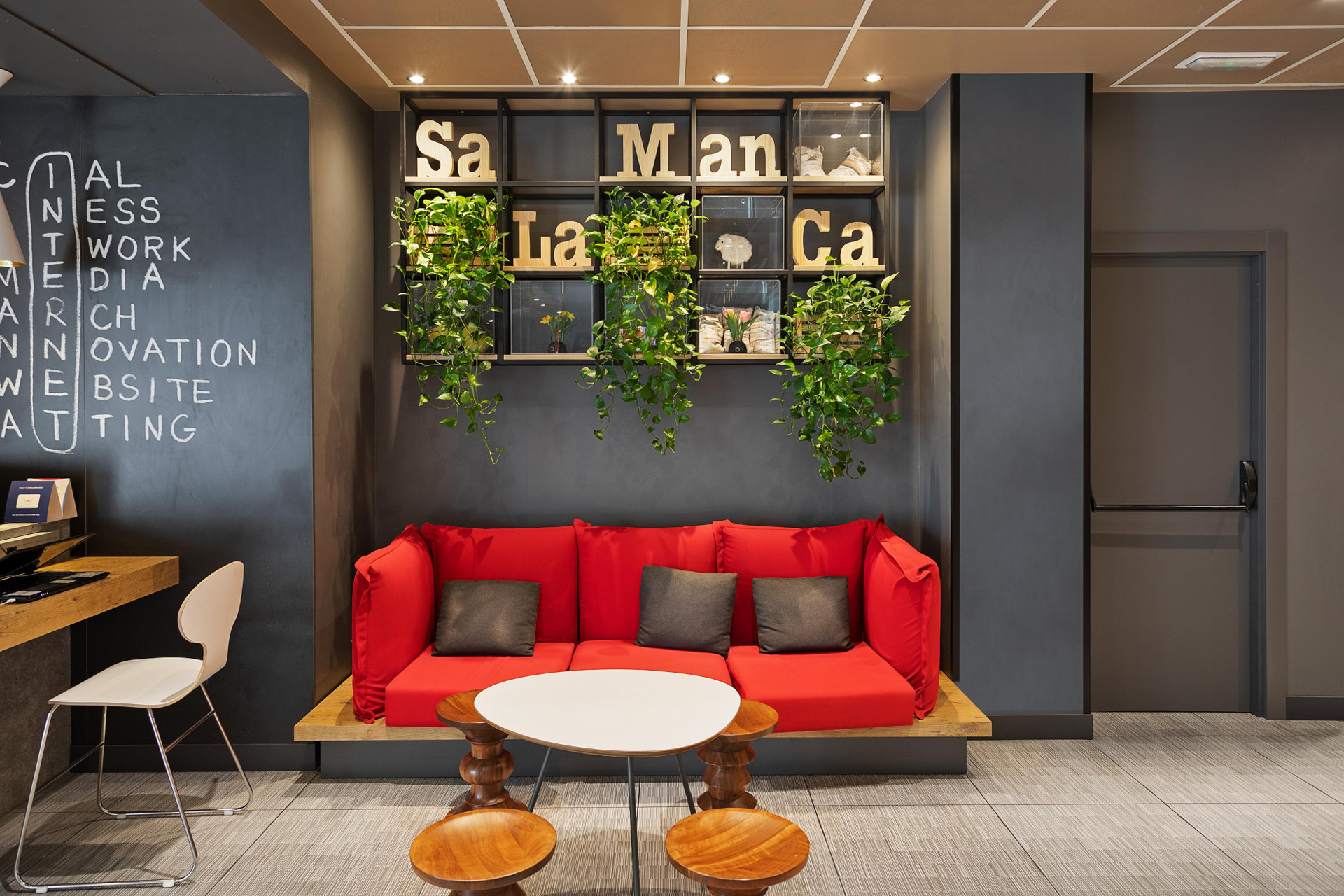 Vista Lobby ibis Salamanca