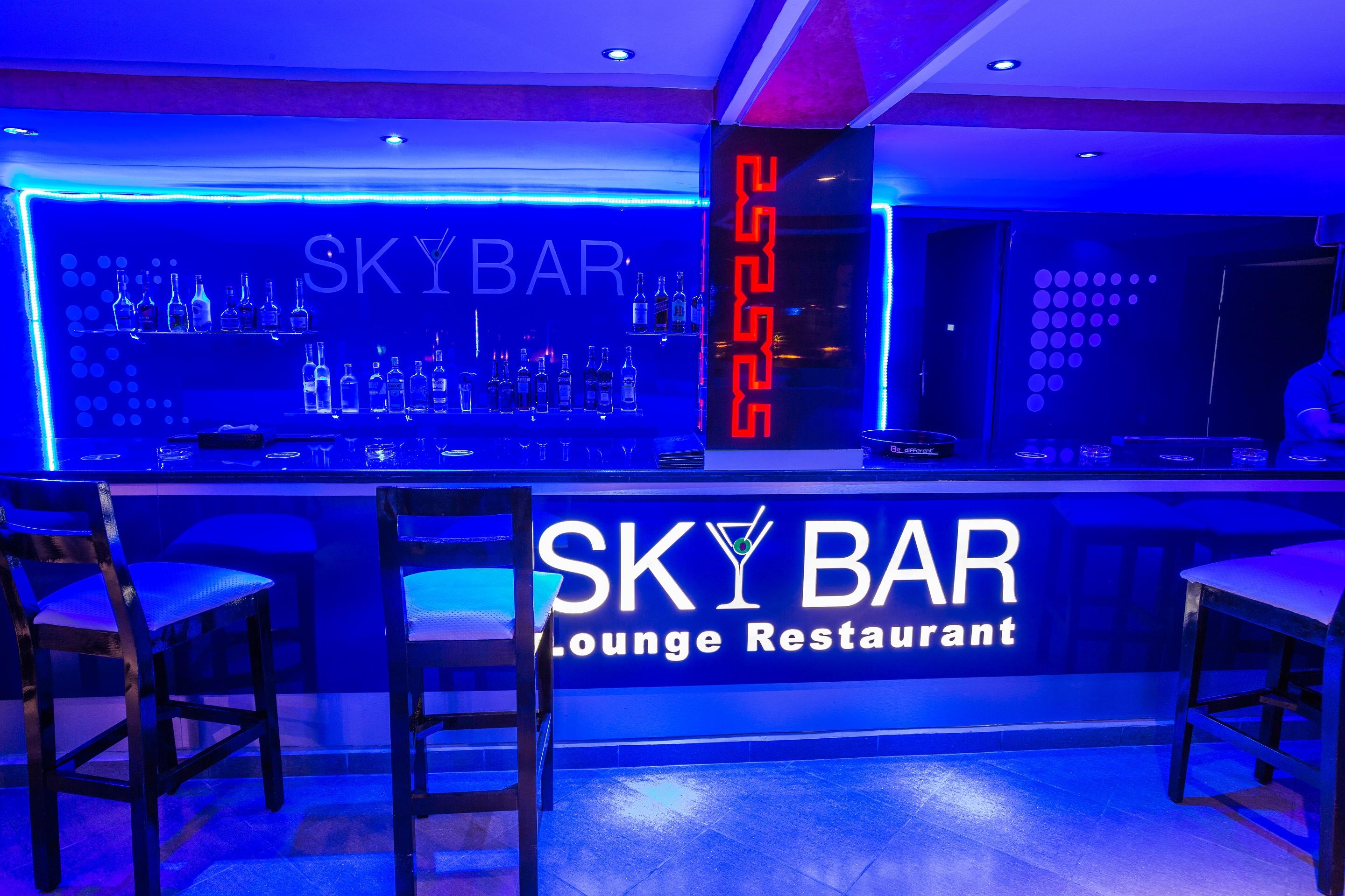 Bar/Salón Menzeh Zalagh