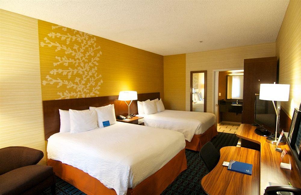 Guest room Fairfield Inn by Marriott Anaheim Hills Orange County