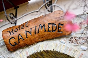 Alojamiento - Hotel Ganimede