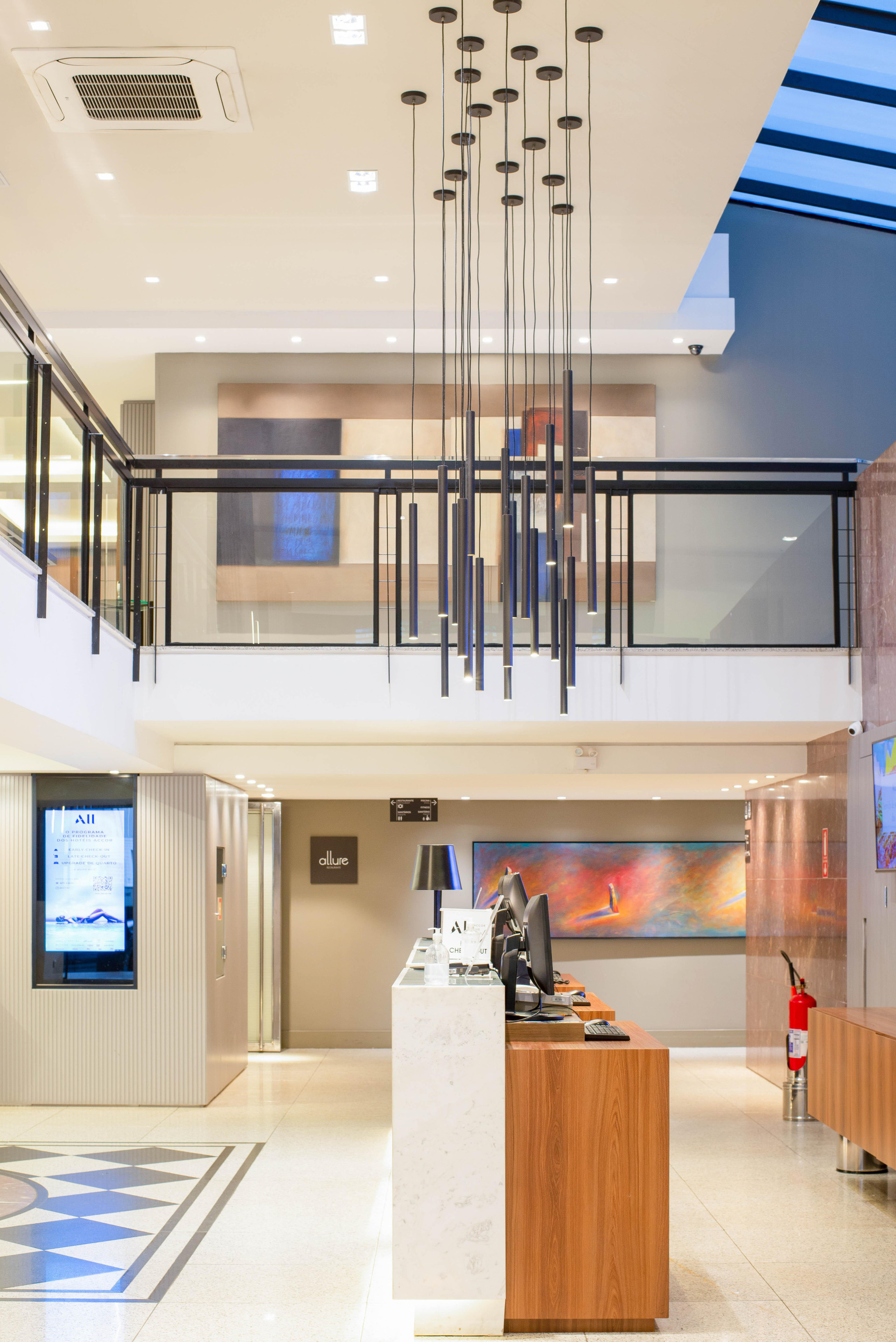 Vista Lobby Mercure Curitiba Batel