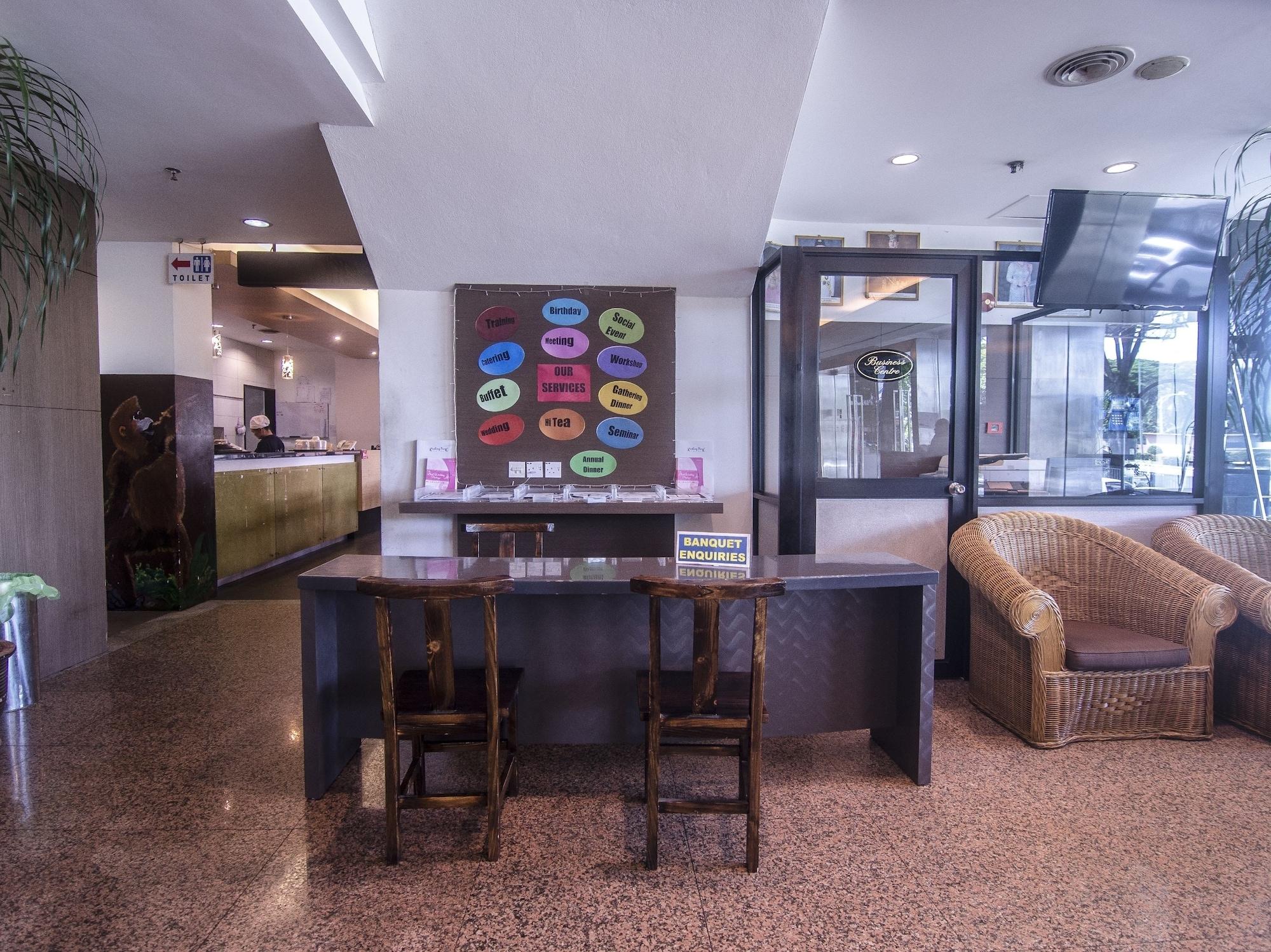 Vista Lobby Kuching Park Hotel