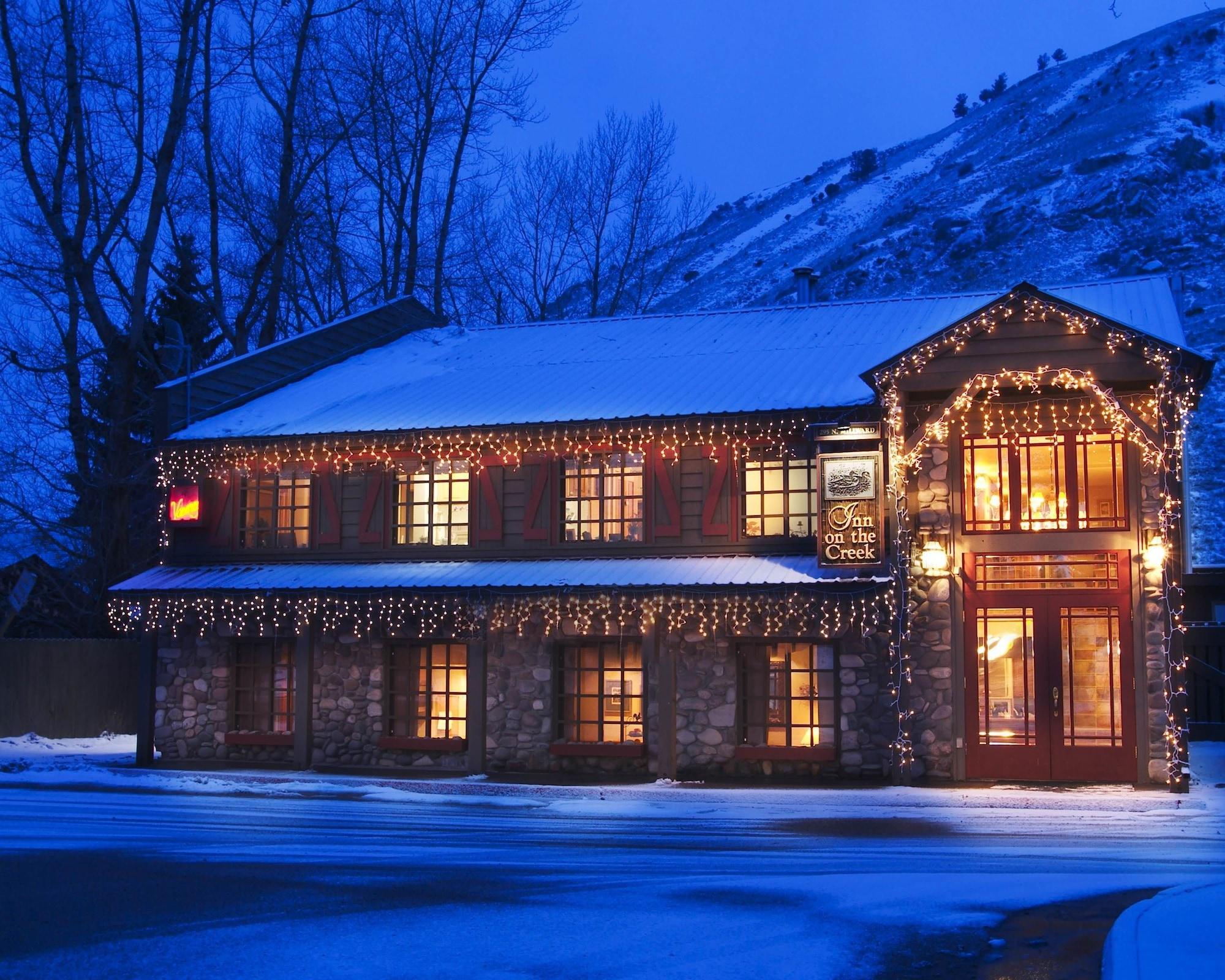 Vista Exterior Inn on the Creek