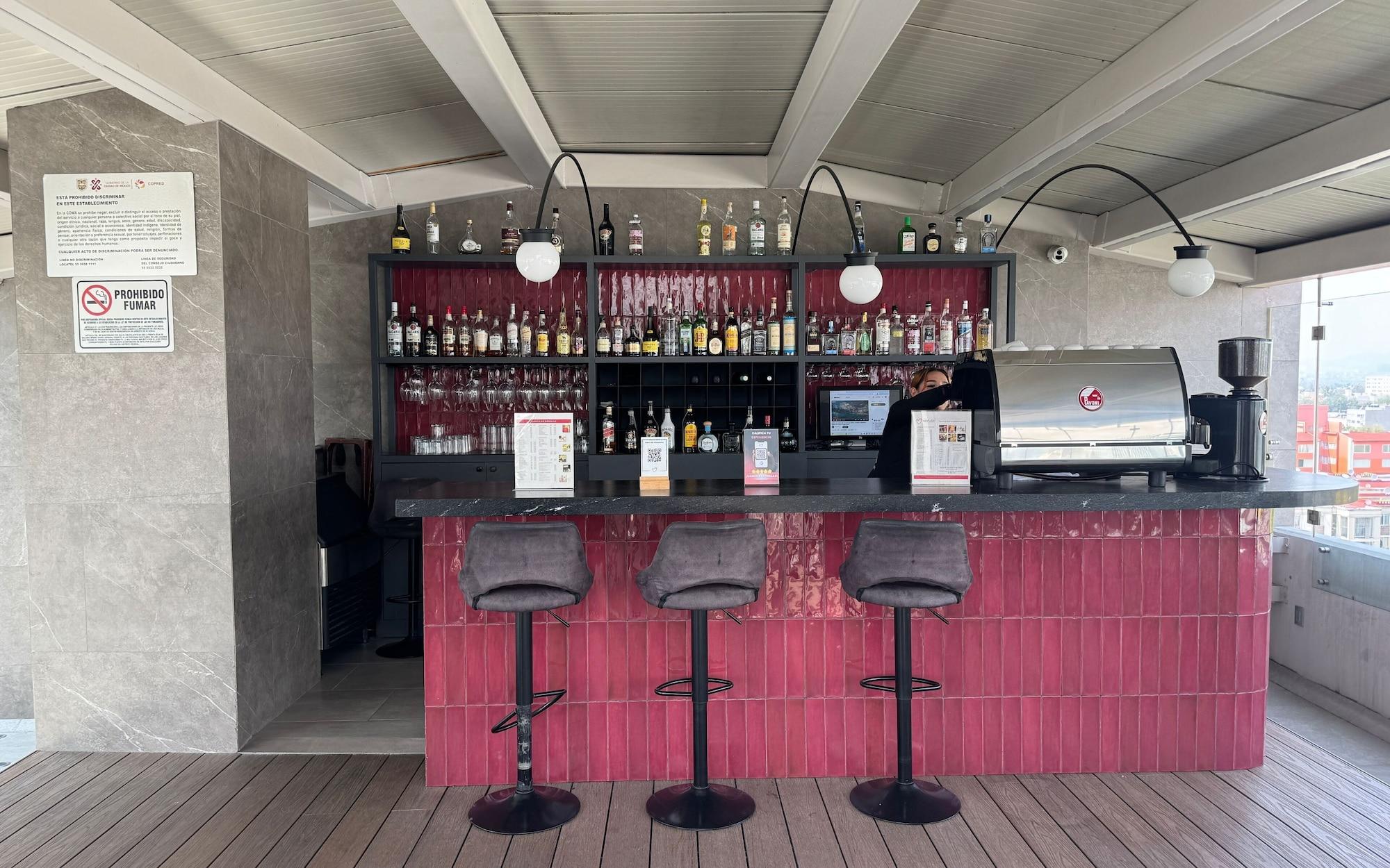 Bar/Salón Hot Elite | Love Hotel | Solo Adultos