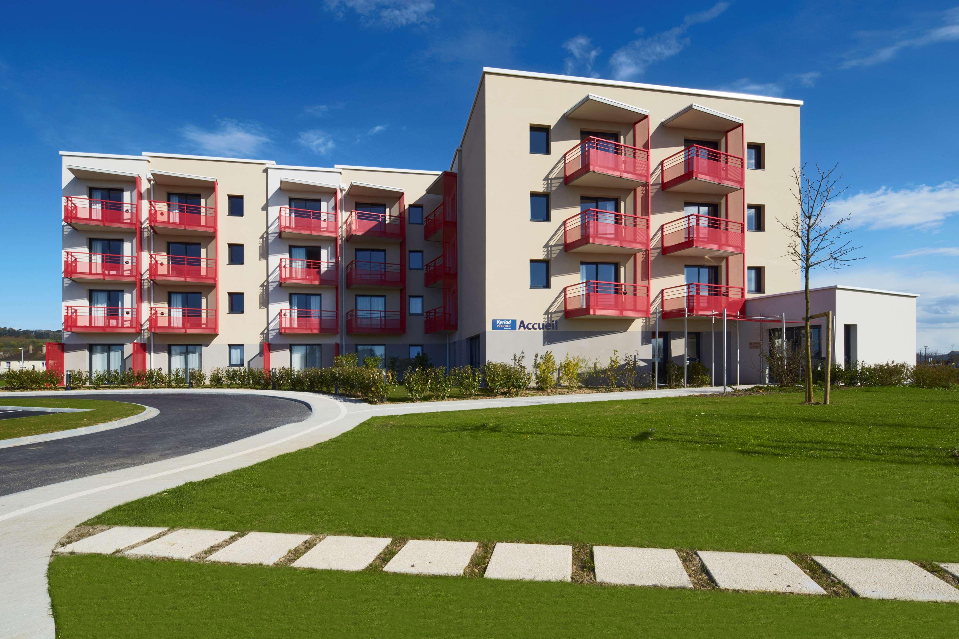 Vista Exterior Kyriad Prestige Residence & Spa Cabourg - Dives-sur-Mer