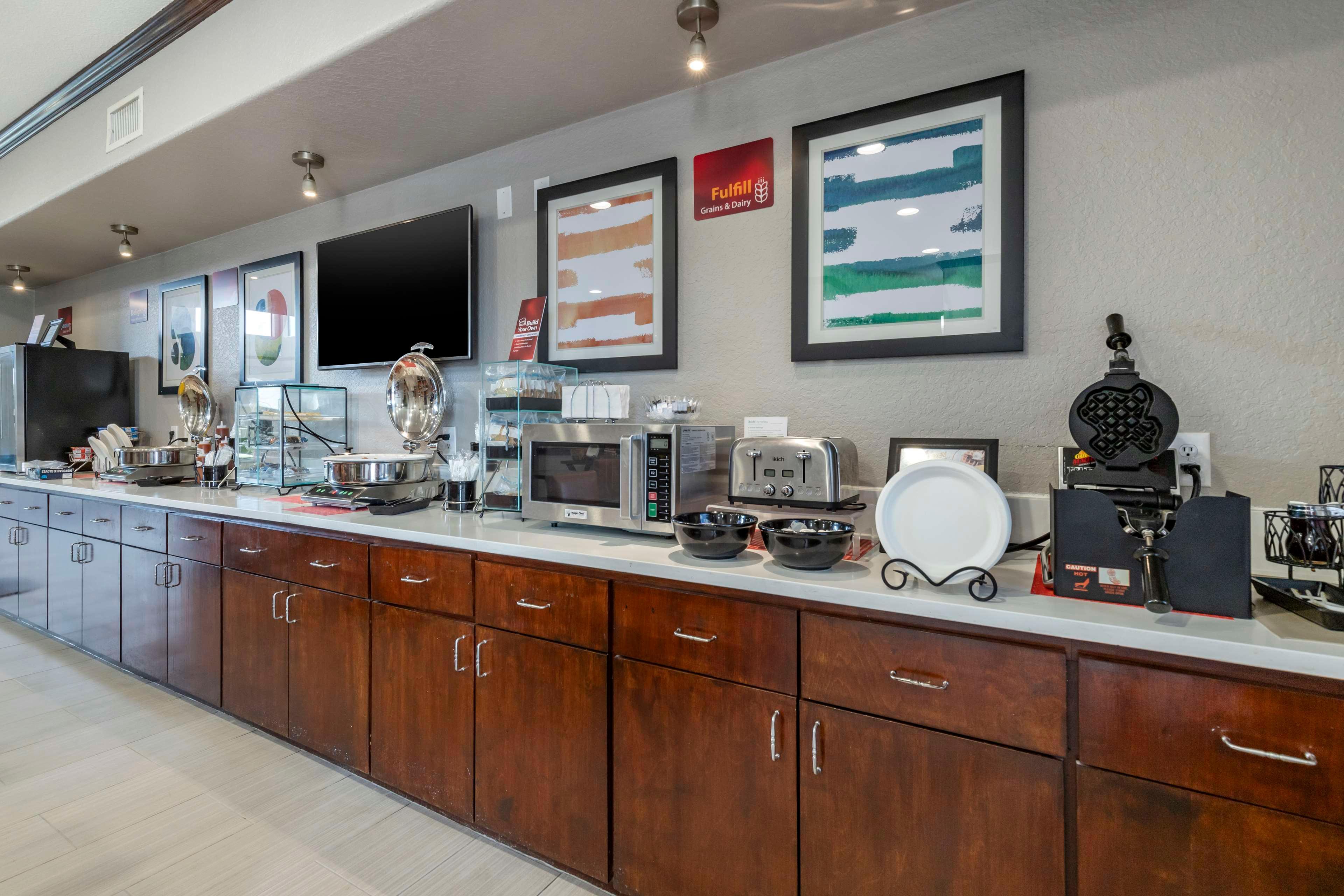 Restaurant Best Western Plus Victoria Inn & Suites