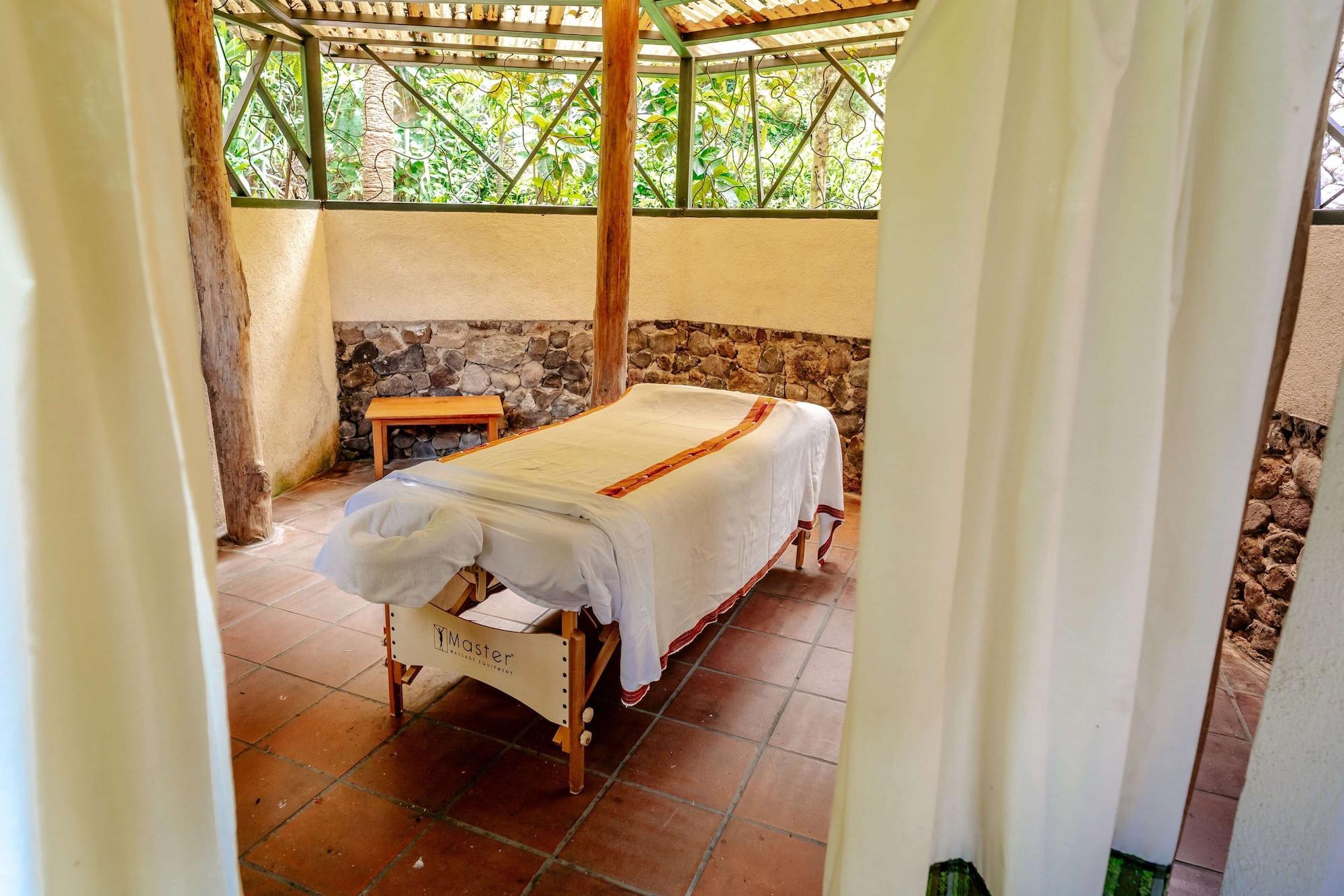 Spa Jenna's River Bed & Breakfast