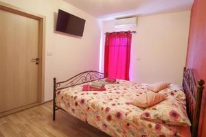 Alquiler Vacacional - Modern Villa With Swimming Pool and Garden