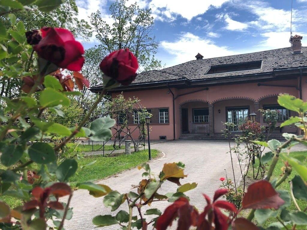 Varios Villa Bonelli Bed & Fest