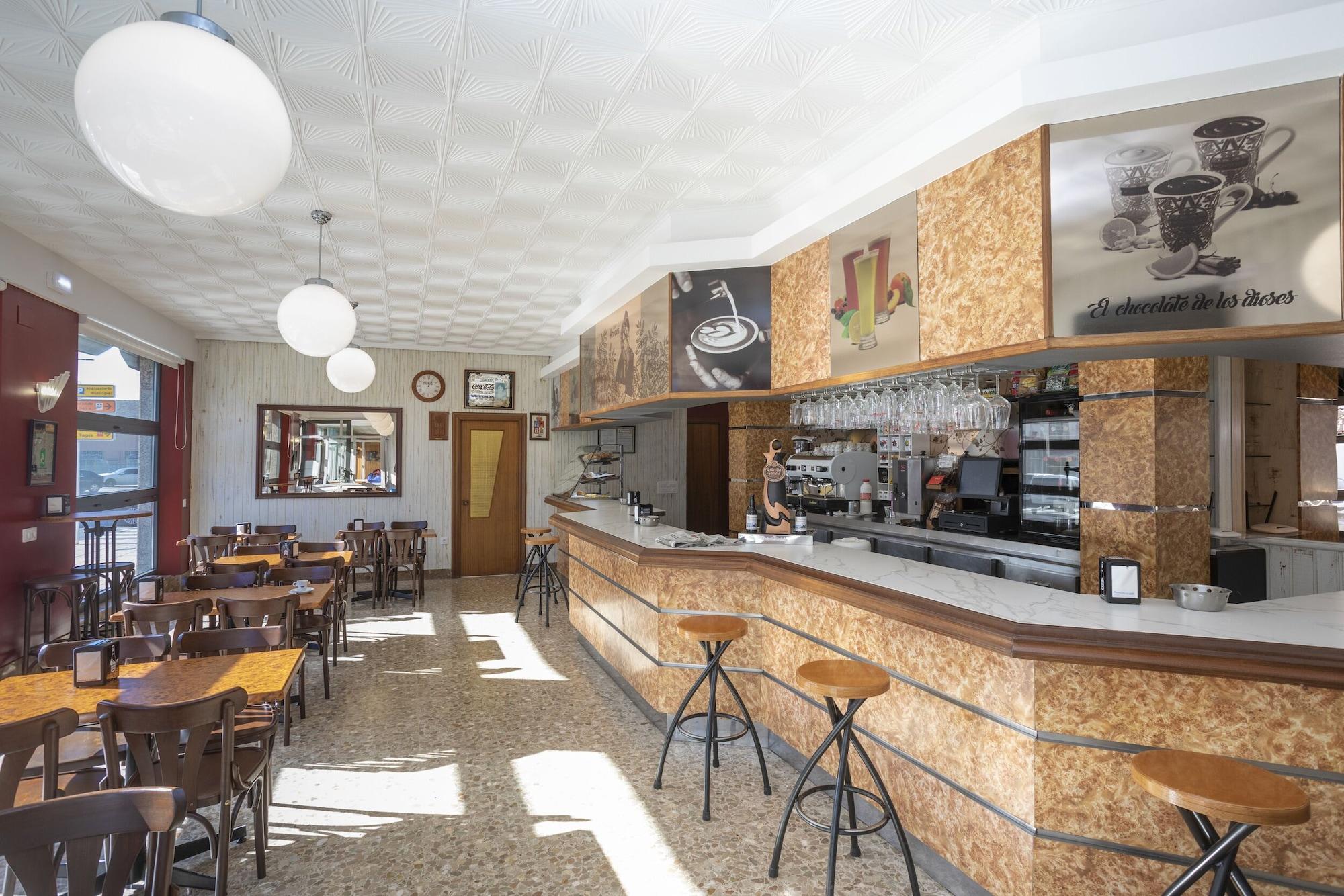 Bar/Salón Hotel La Ruta