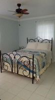 Renta Vacacional - Cozy cottage in walking distance to the beach, downtown and many attractions.