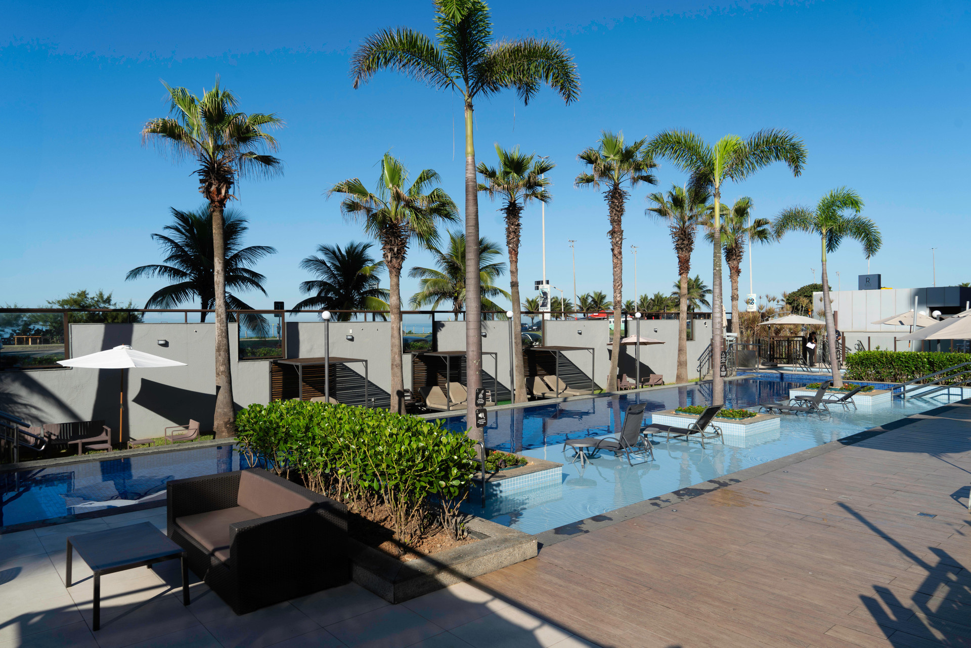 Vista Piscina Hotel Laghetto Stilo Barra