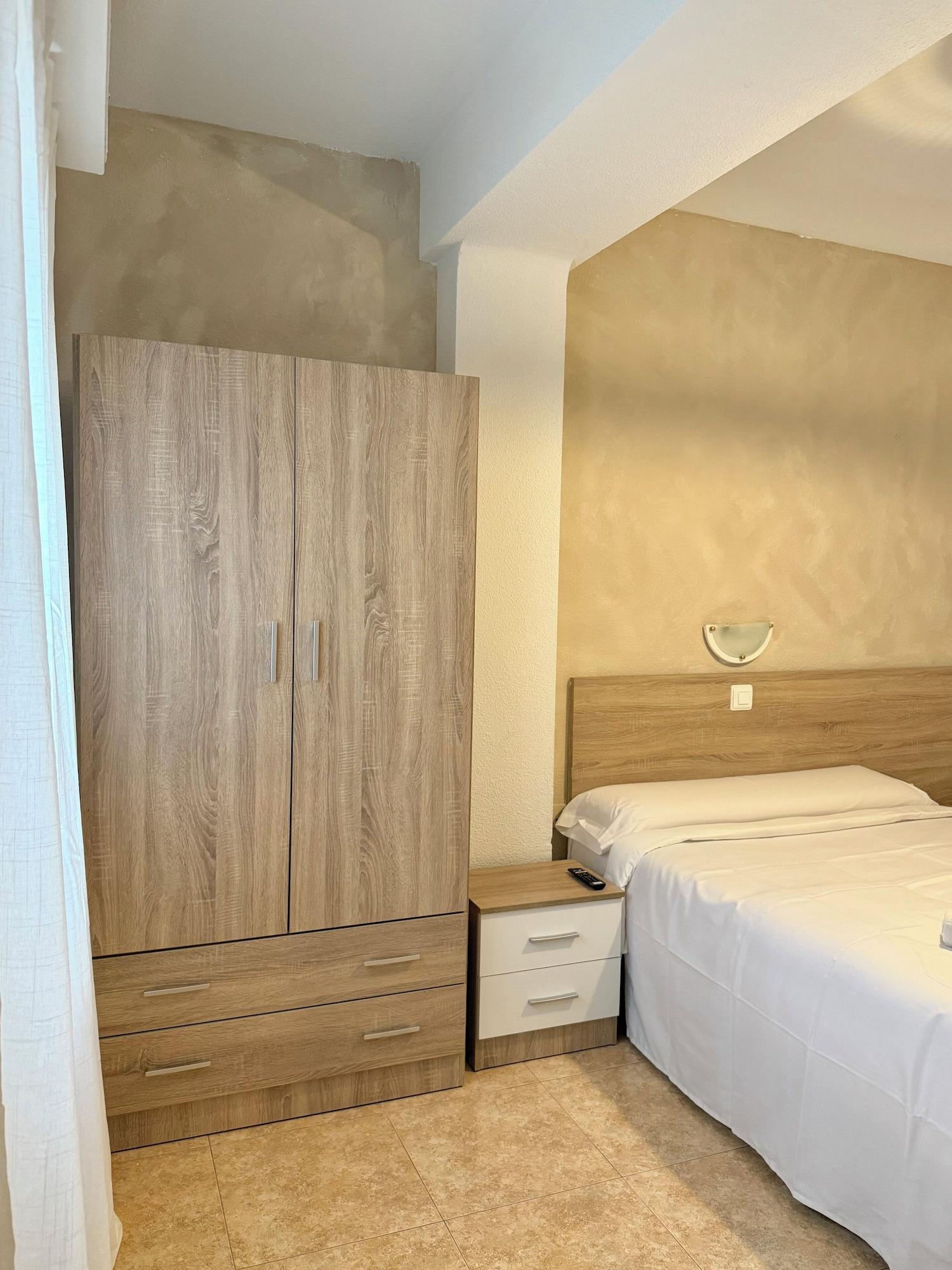 Habitación HS Altet Suites - Alicante Airport