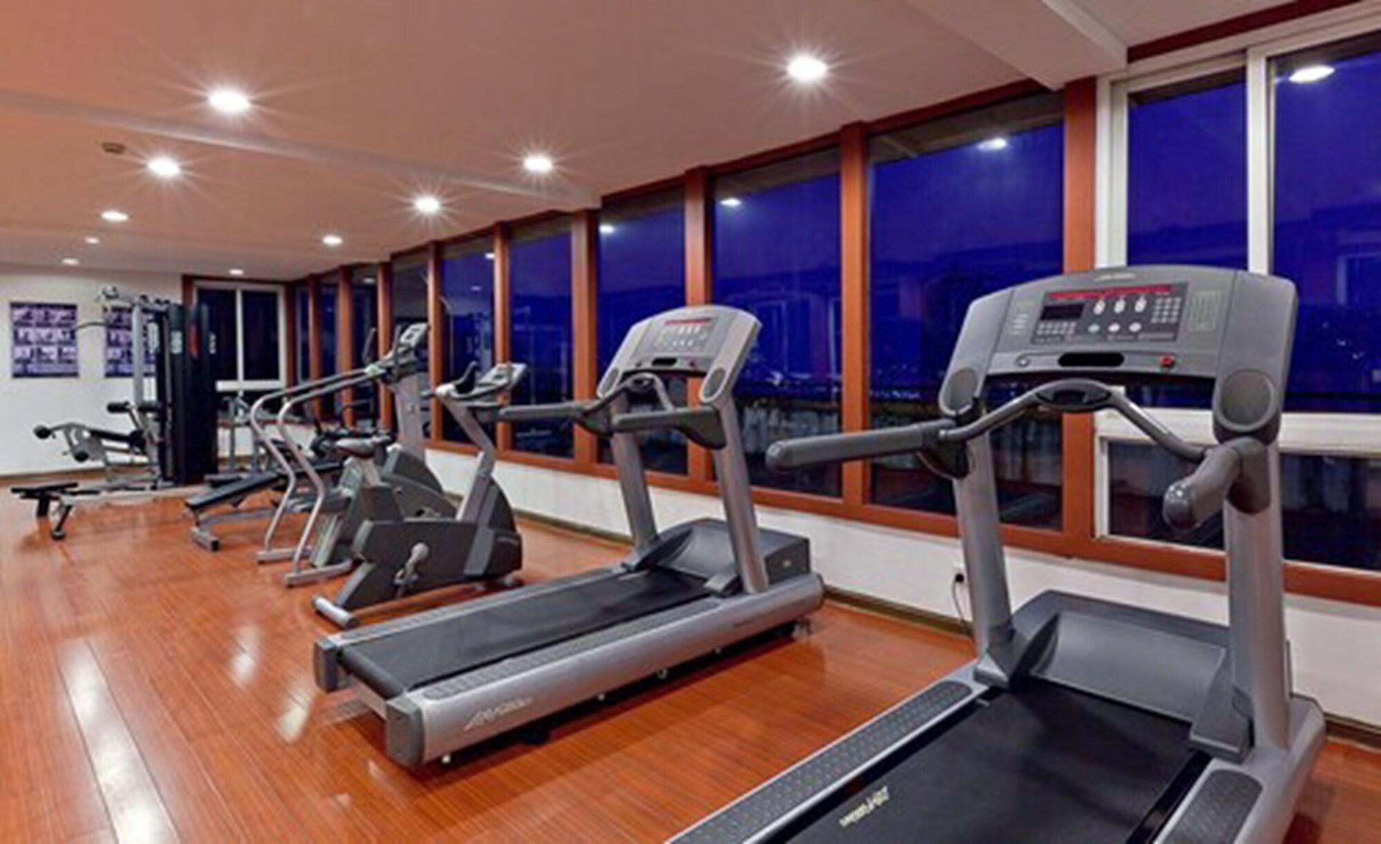 Instalaciones Recreativas New Century Zhejiang Xiaoshan Hotel