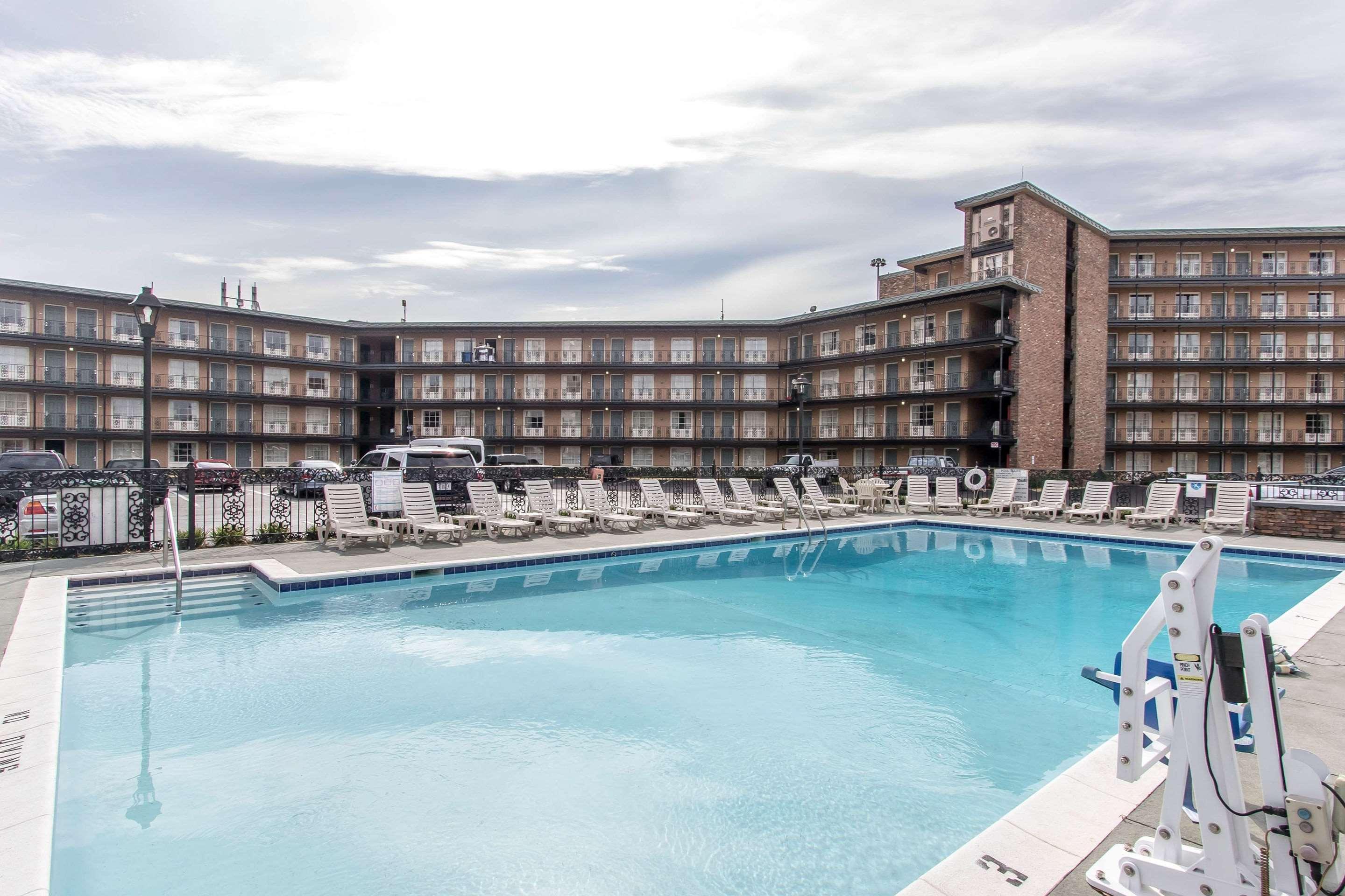 Vista Piscina Quality Inn Downtown Historic District