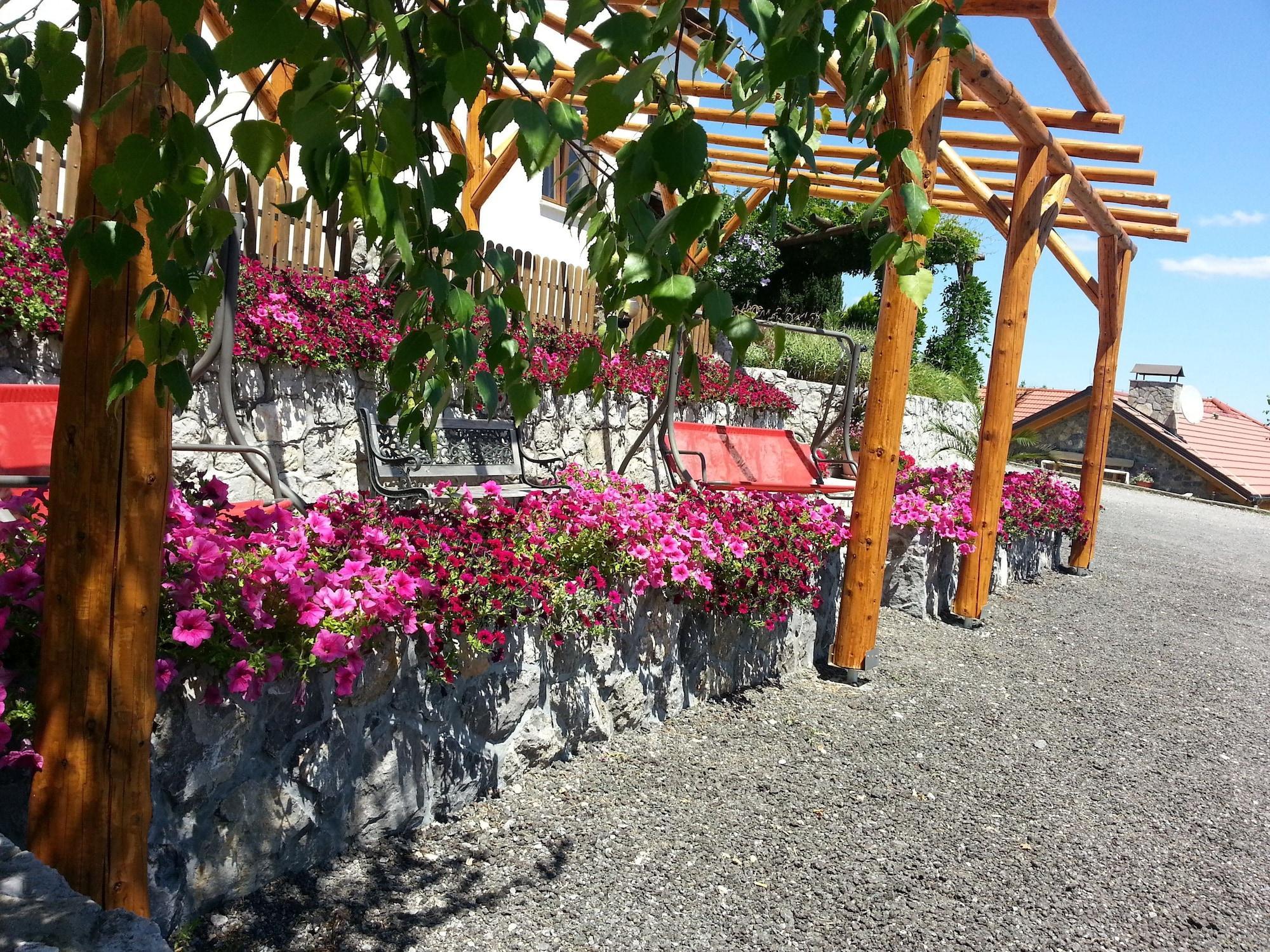 Vista Exterior Plitvicka vila