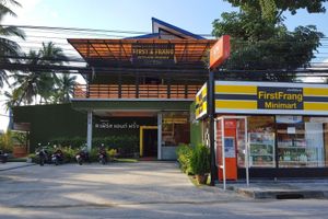 Alojamiento - First & Frang Hotel